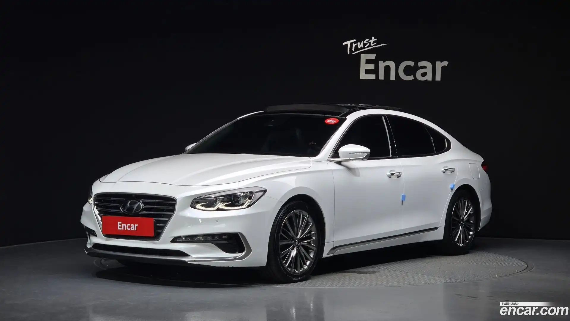 Grandeur Hyundai 2018.0-OUTER-001