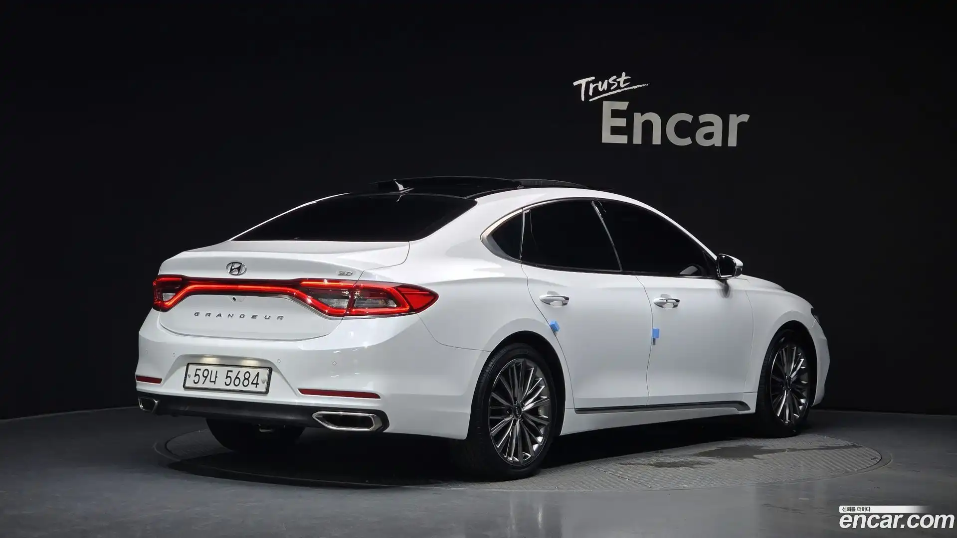 Grandeur Hyundai 2018.0-OUTER-002