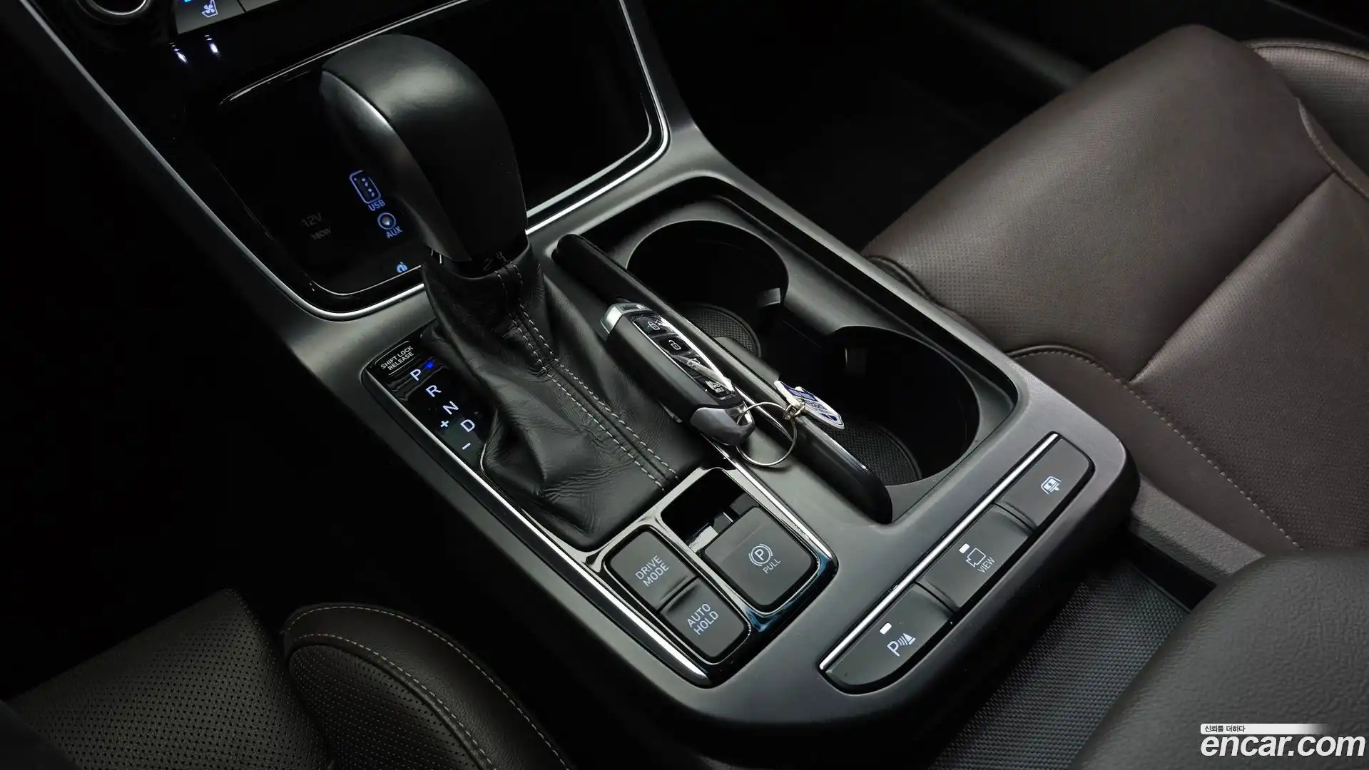 Grandeur Hyundai 2018.0-INNER-009