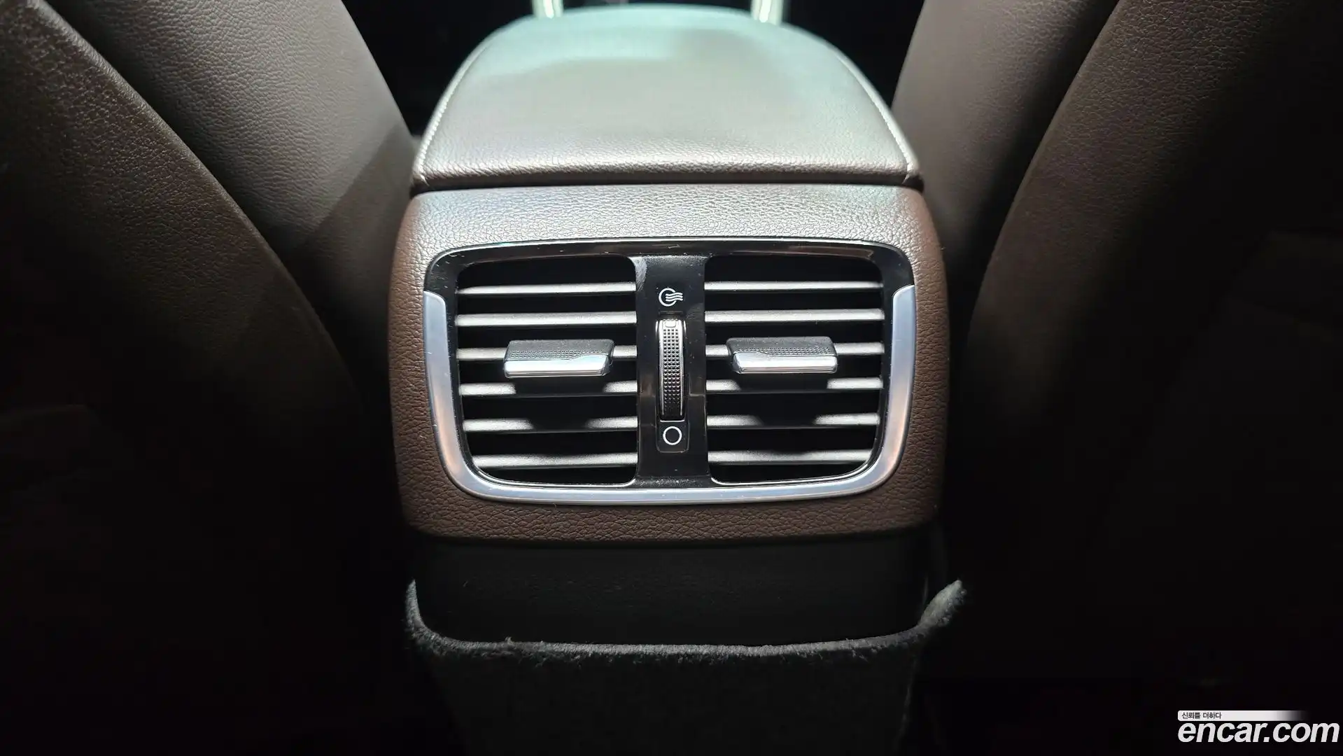 Grandeur Hyundai 2018.0-OPTION-043