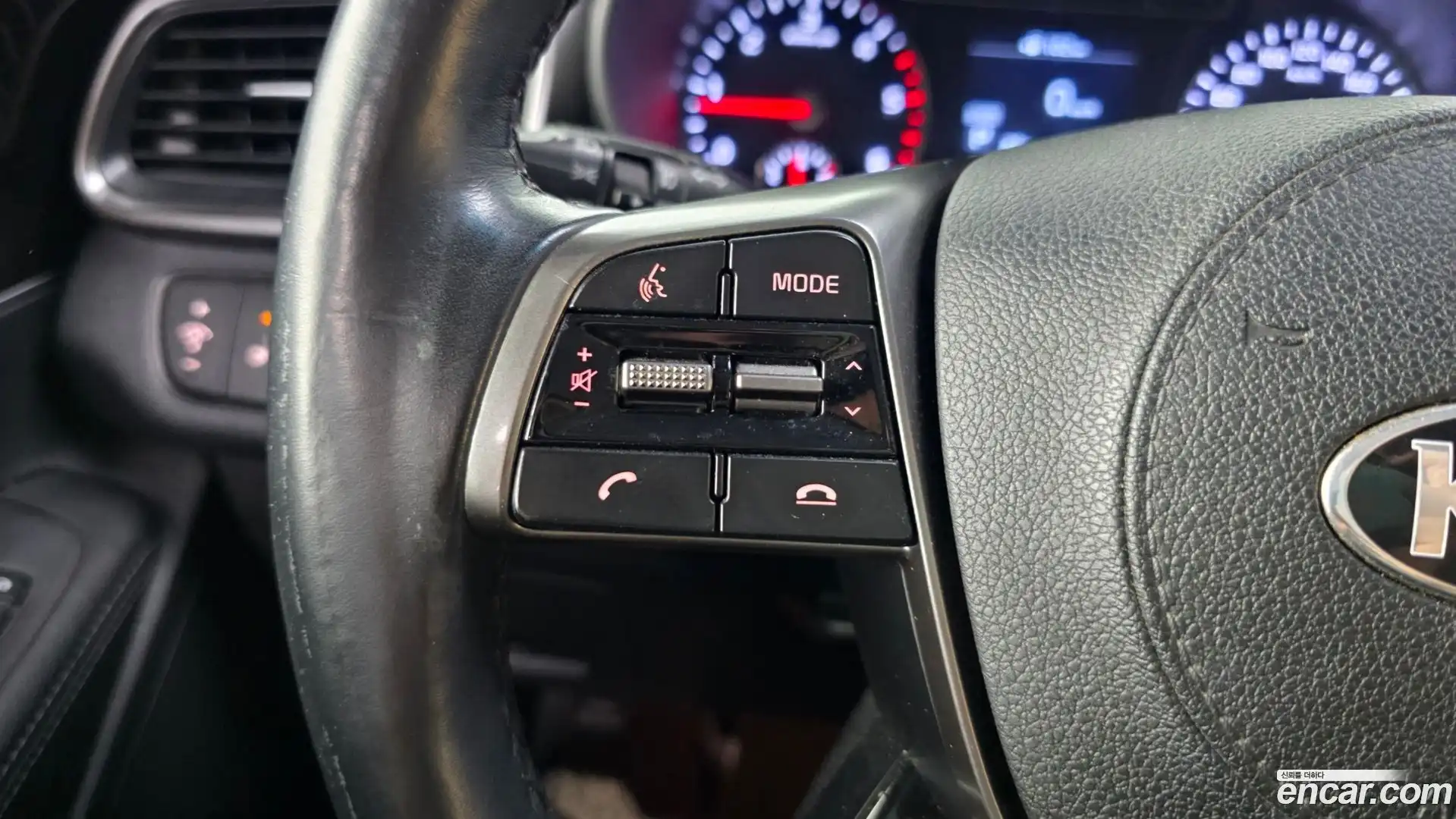 Sorento Kia 2017.9-OPTION-048