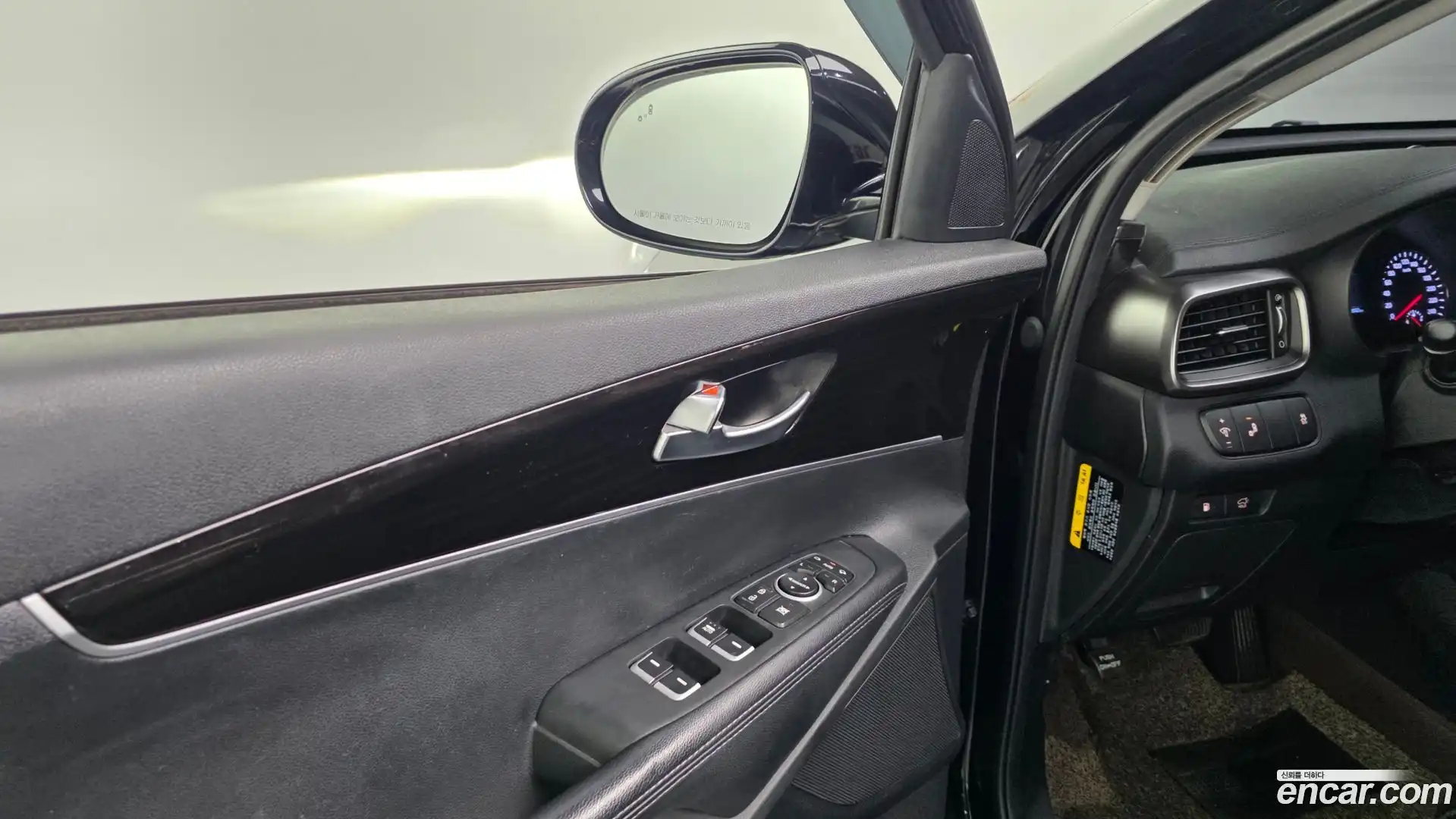 Sorento Kia 2017.9-OPTION-049