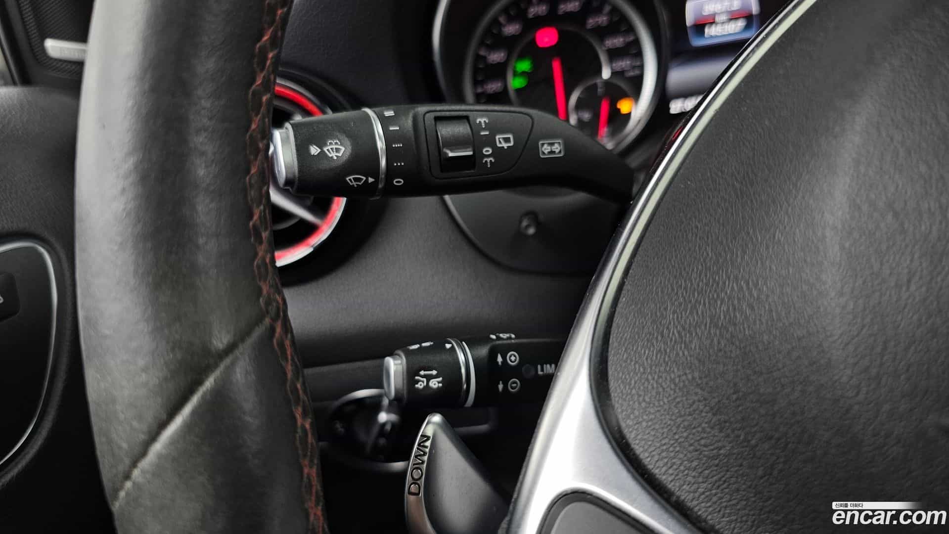 GLA-Class Mercedes-Benz 2019.3-OPTION-023