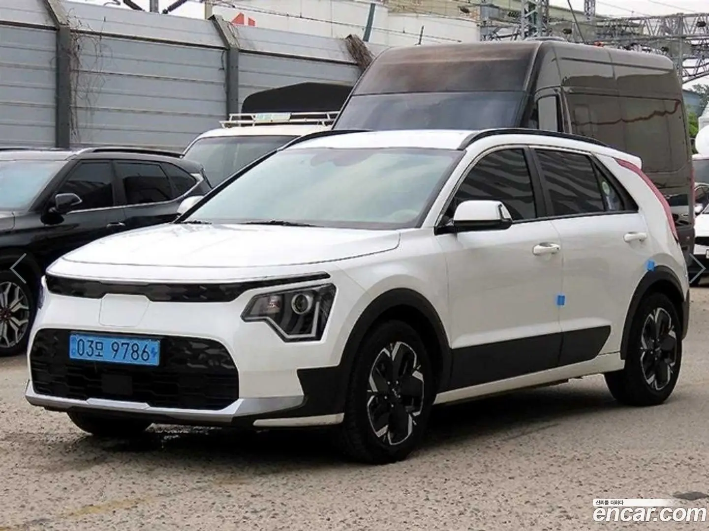 Main__Slider__Photo:Niro Kia 2022.6-0