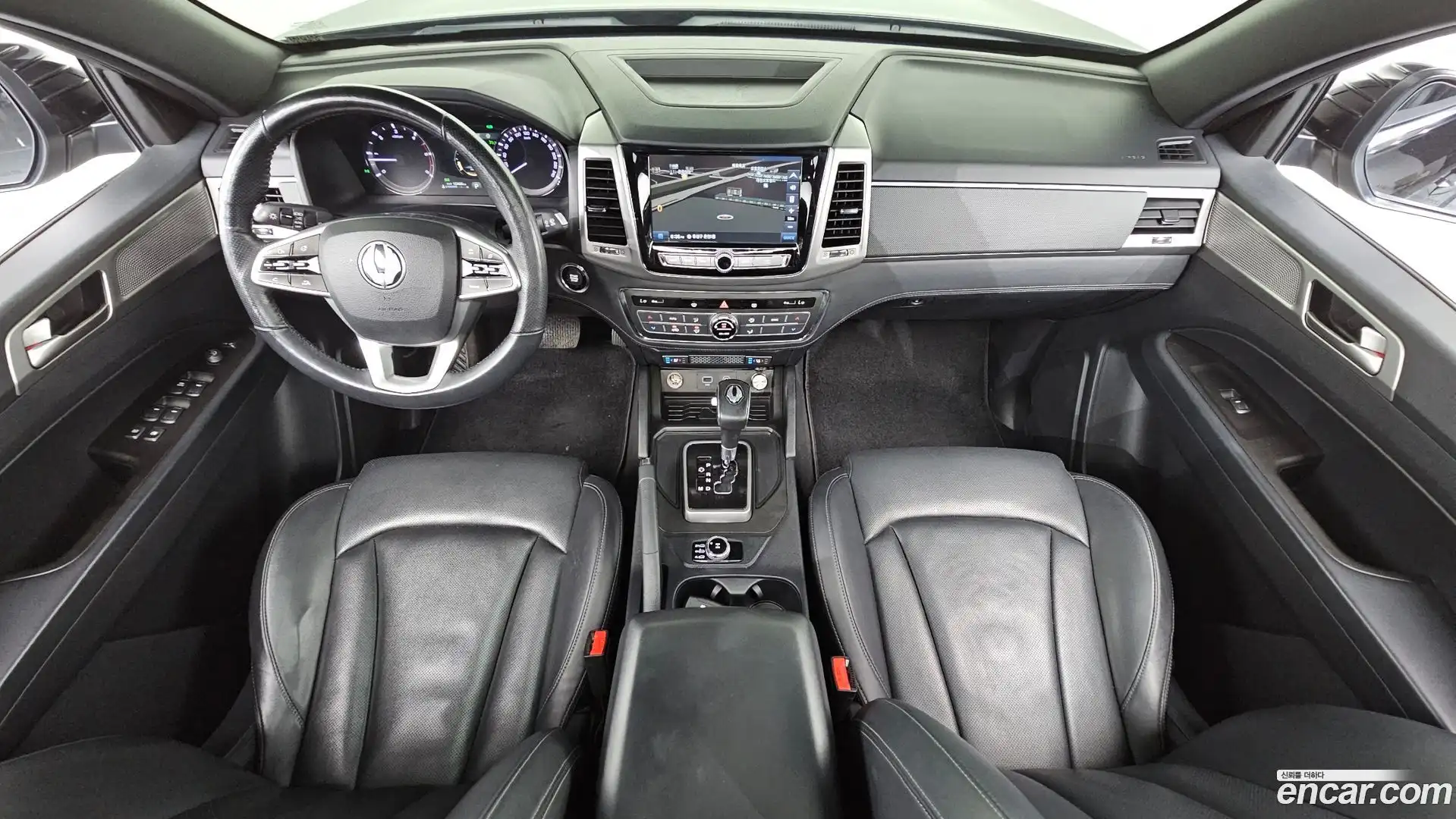 Rexton KG Mobility 2019.0-INNER-007