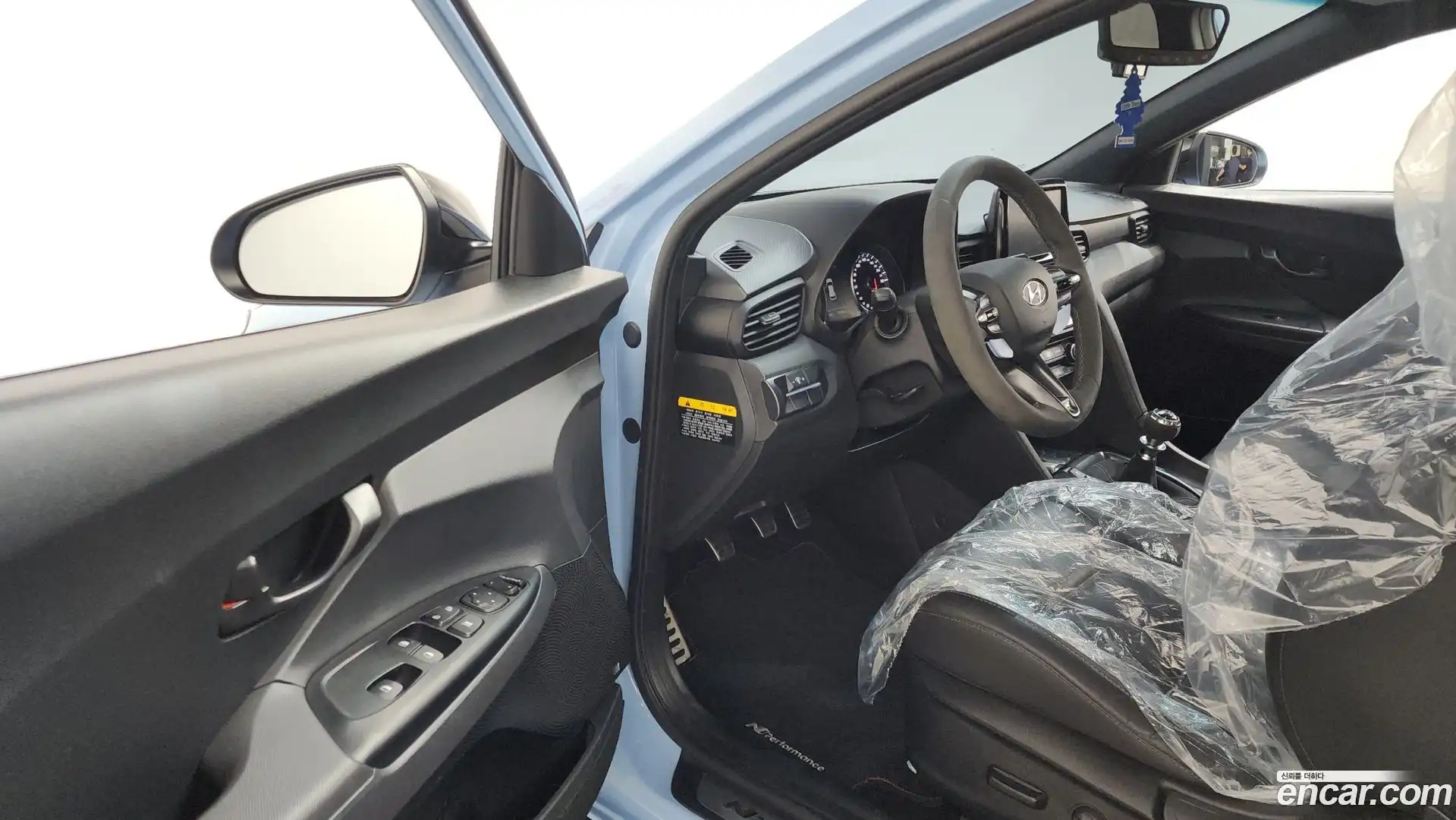 Veloster Hyundai 2019.11-INNER-010