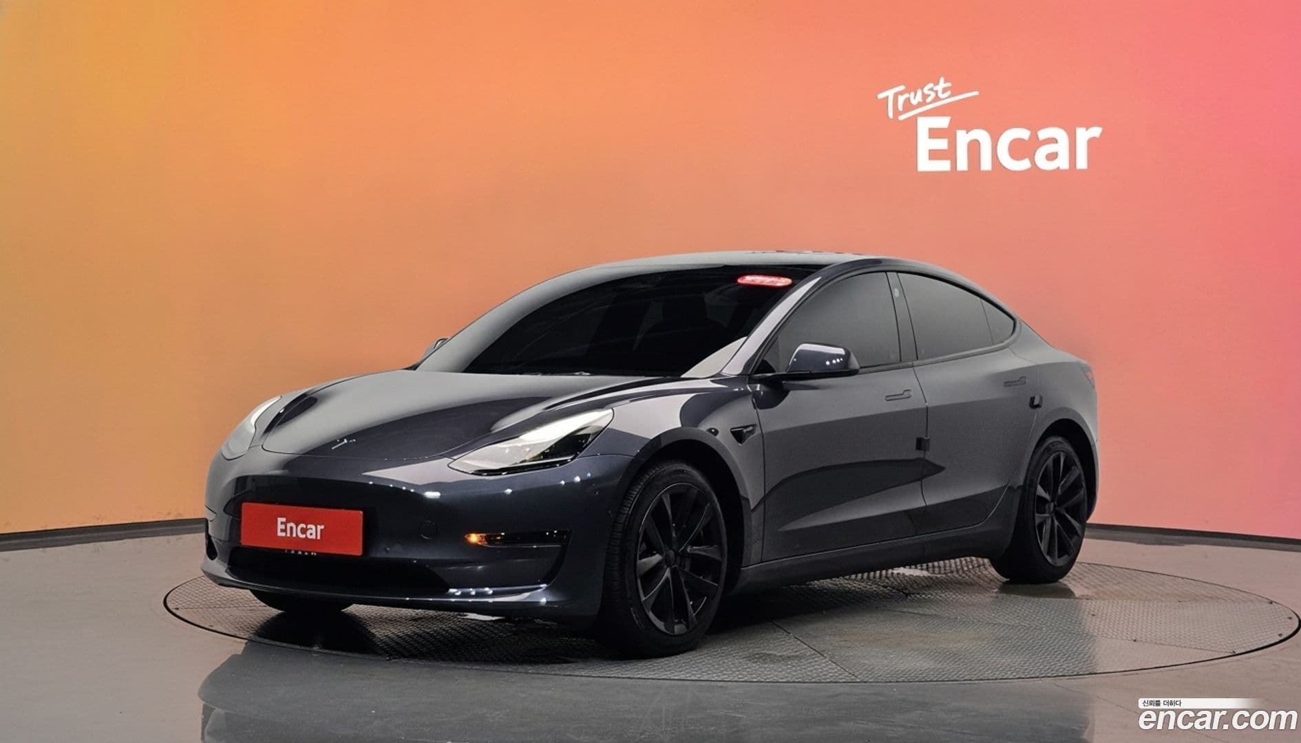 Main__Slider__Photo:Model 3 Tesla 2022.7-0