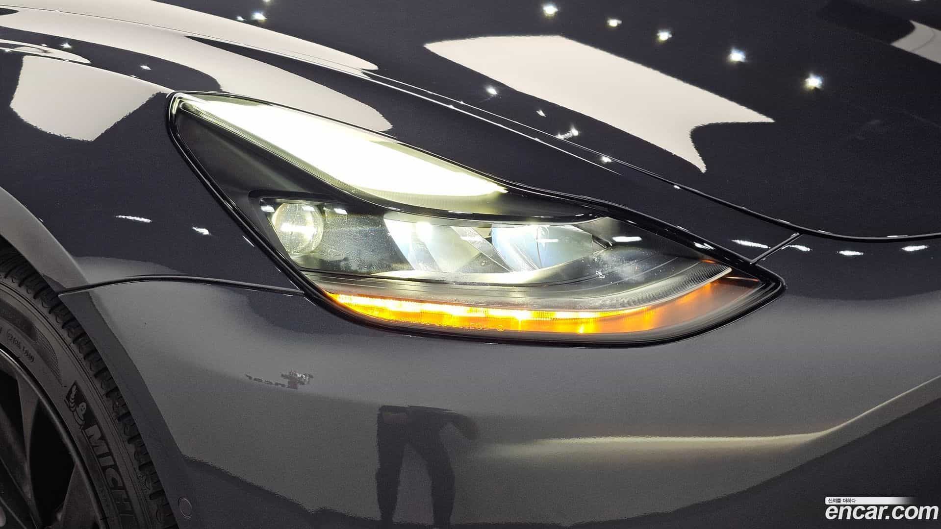 Model 3 Tesla 2022.7-OUTER-032
