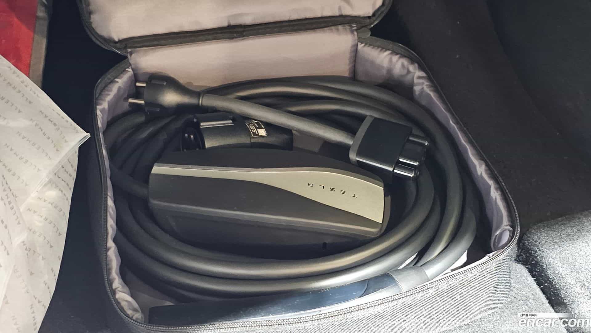 Model 3 Tesla 2022.7-OPTION-045