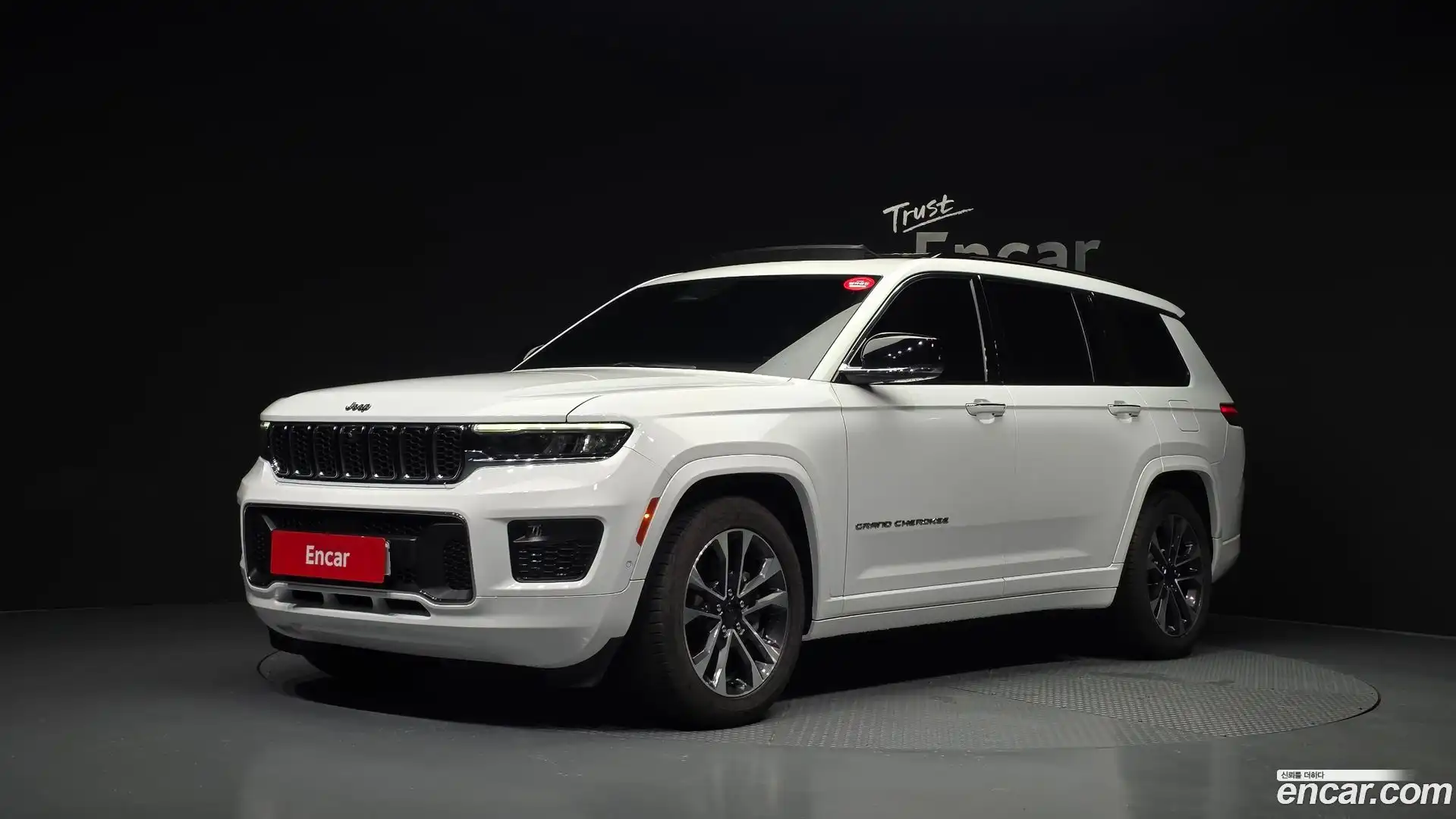 Cherokee Jeep 2022.11-OUTER-001