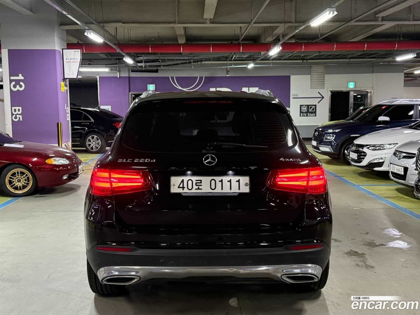 GLC-Class Mercedes-Benz 2016.4-OUTER-002