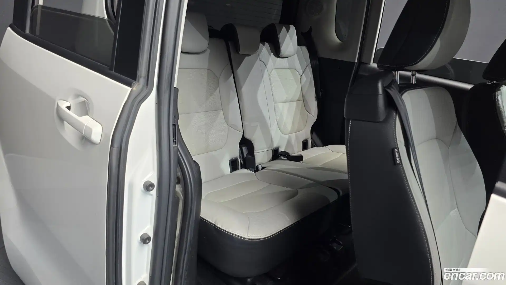 RAY Kia 2022.9-INNER-036