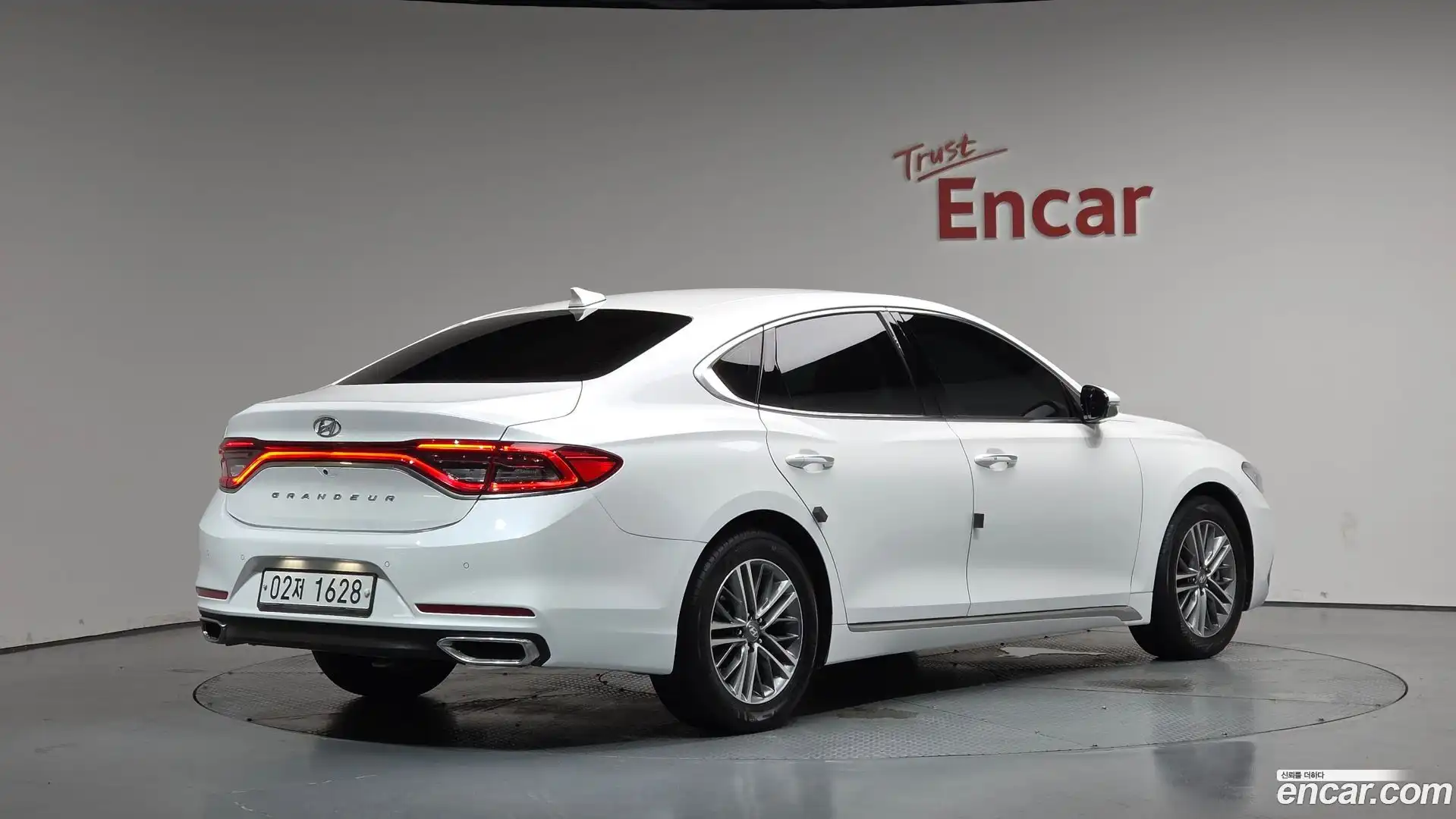 Grandeur Hyundai 2019.4-OUTER-002