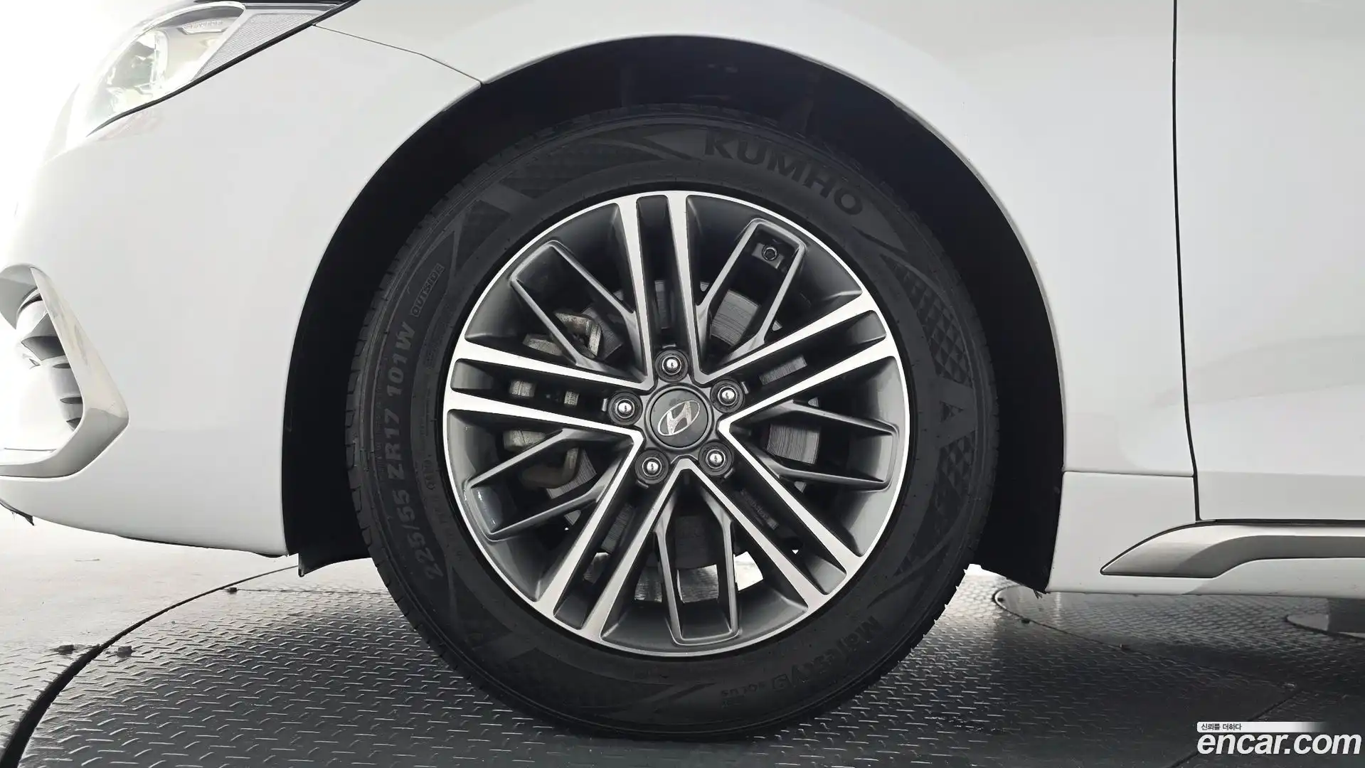 Grandeur Hyundai 2019.4-OUTER-005