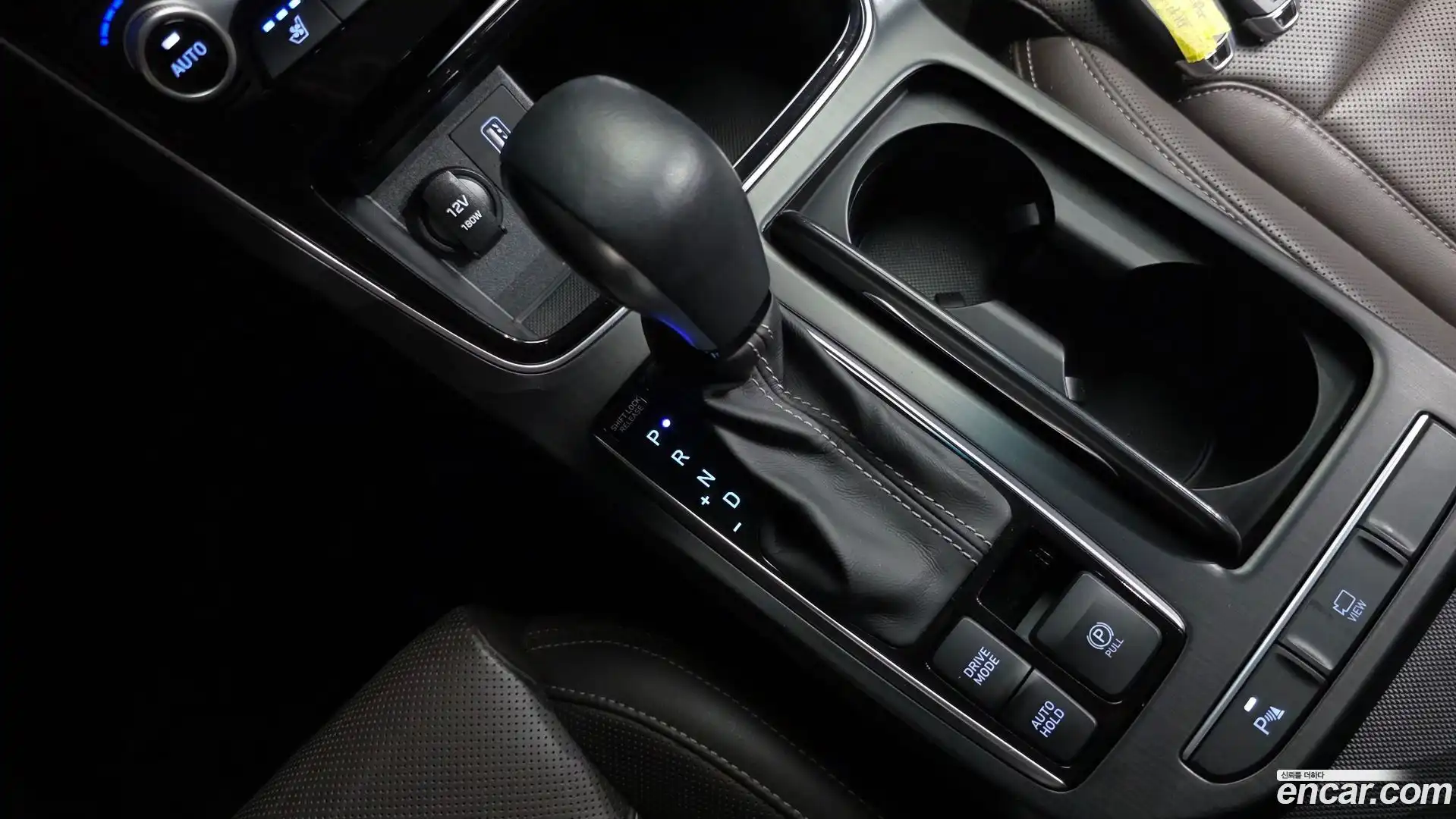 Grandeur Hyundai 2019.4-INNER-009