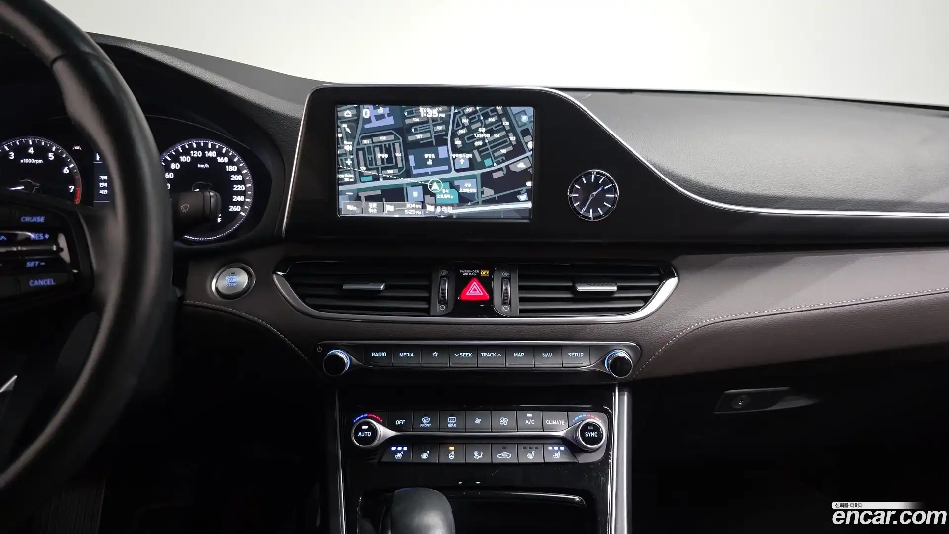 Grandeur Hyundai 2019.4-OPTION-017