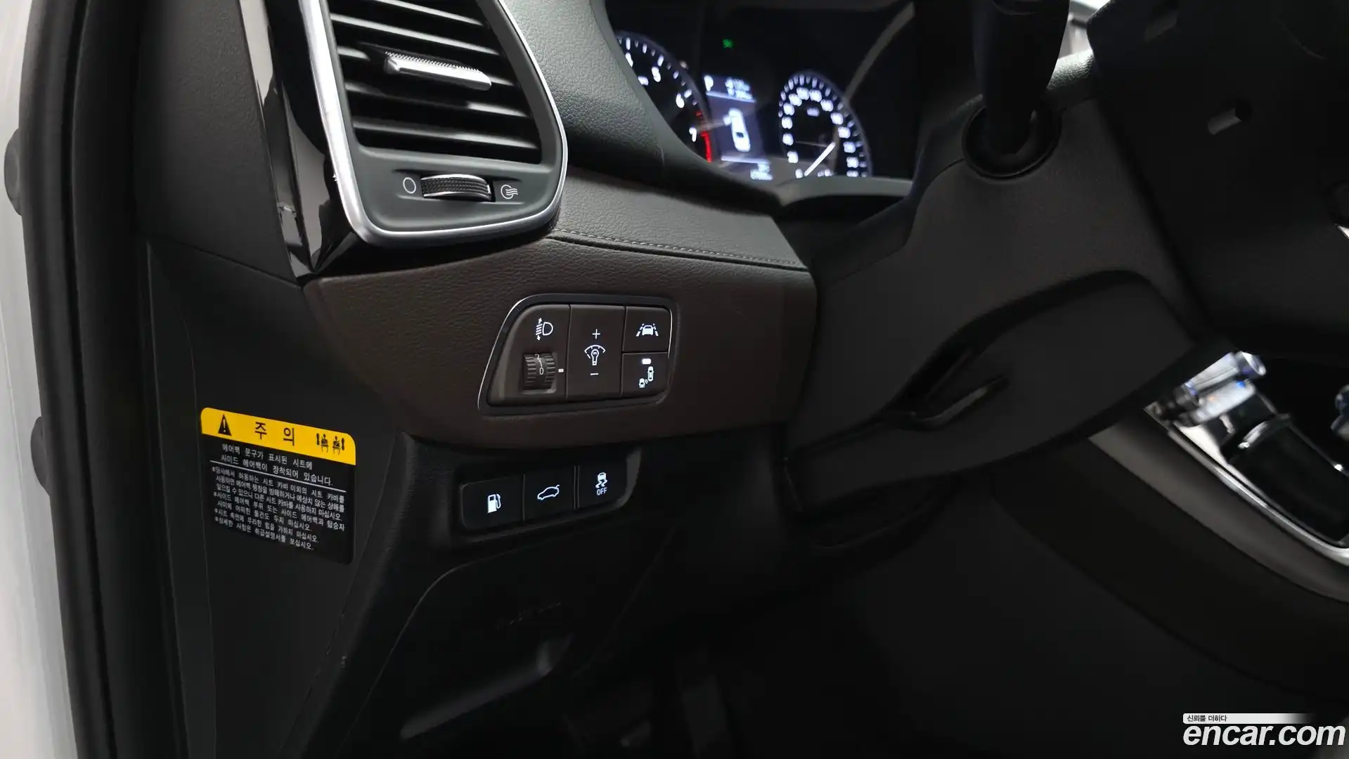 Grandeur Hyundai 2019.4-OPTION-022