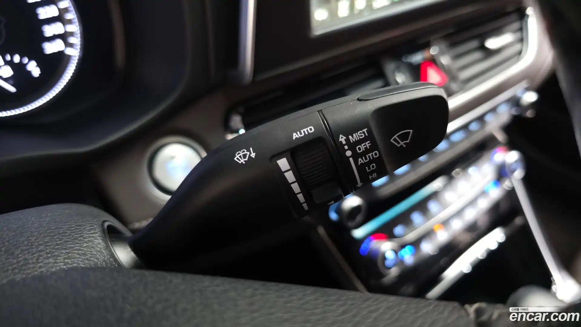Grandeur Hyundai 2019.4-OPTION-040