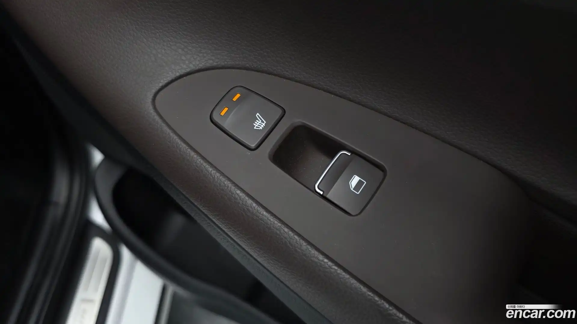 Grandeur Hyundai 2019.4-OPTION-041