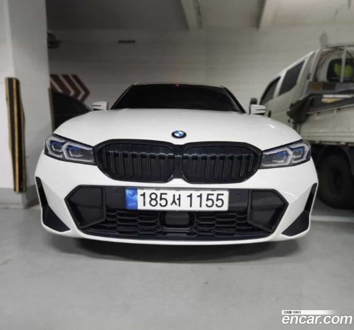 3-Series BMW 2022.10-OUTER-001