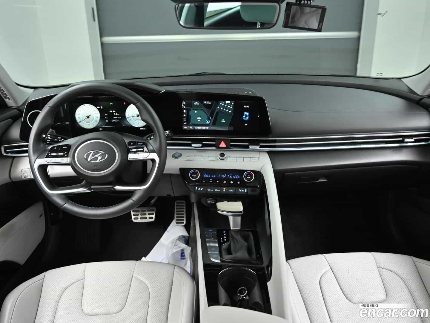 AVANTE Hyundai 2021.10-INNER-008