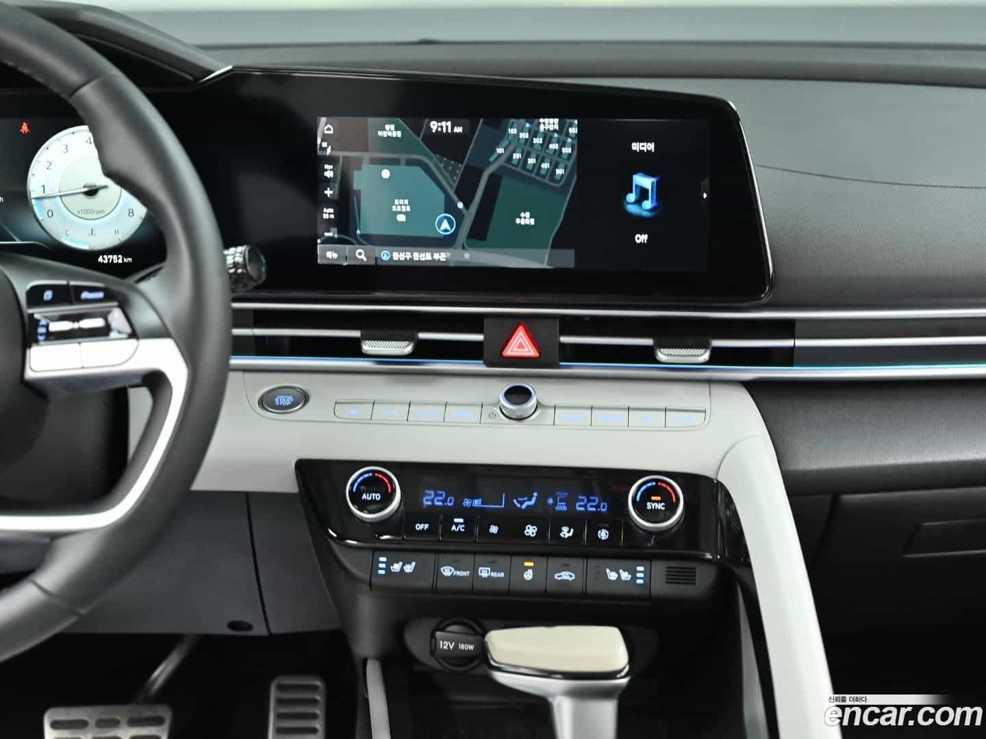 AVANTE Hyundai 2021.10-OPTION-016