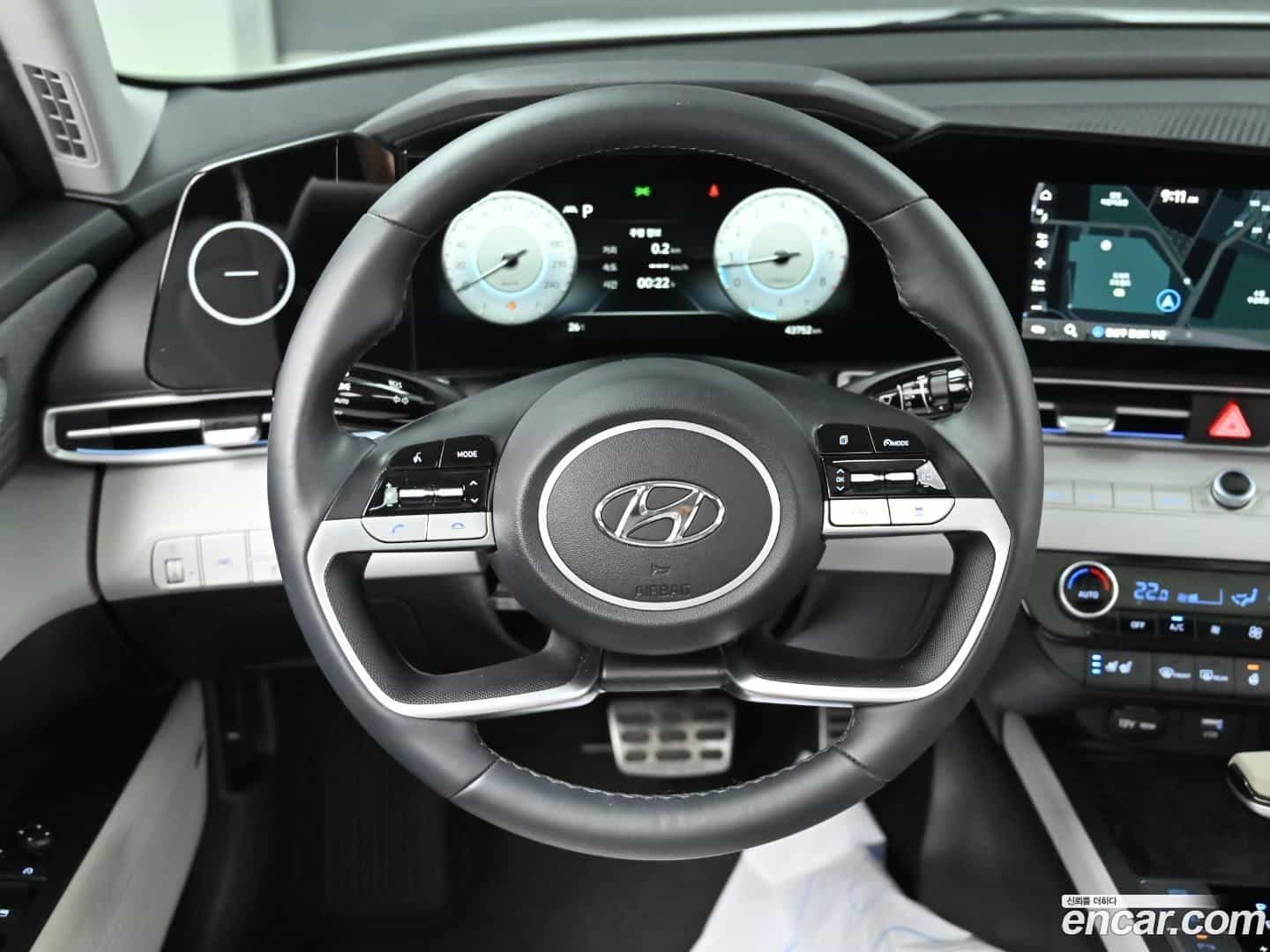 AVANTE Hyundai 2021.10-OPTION-017