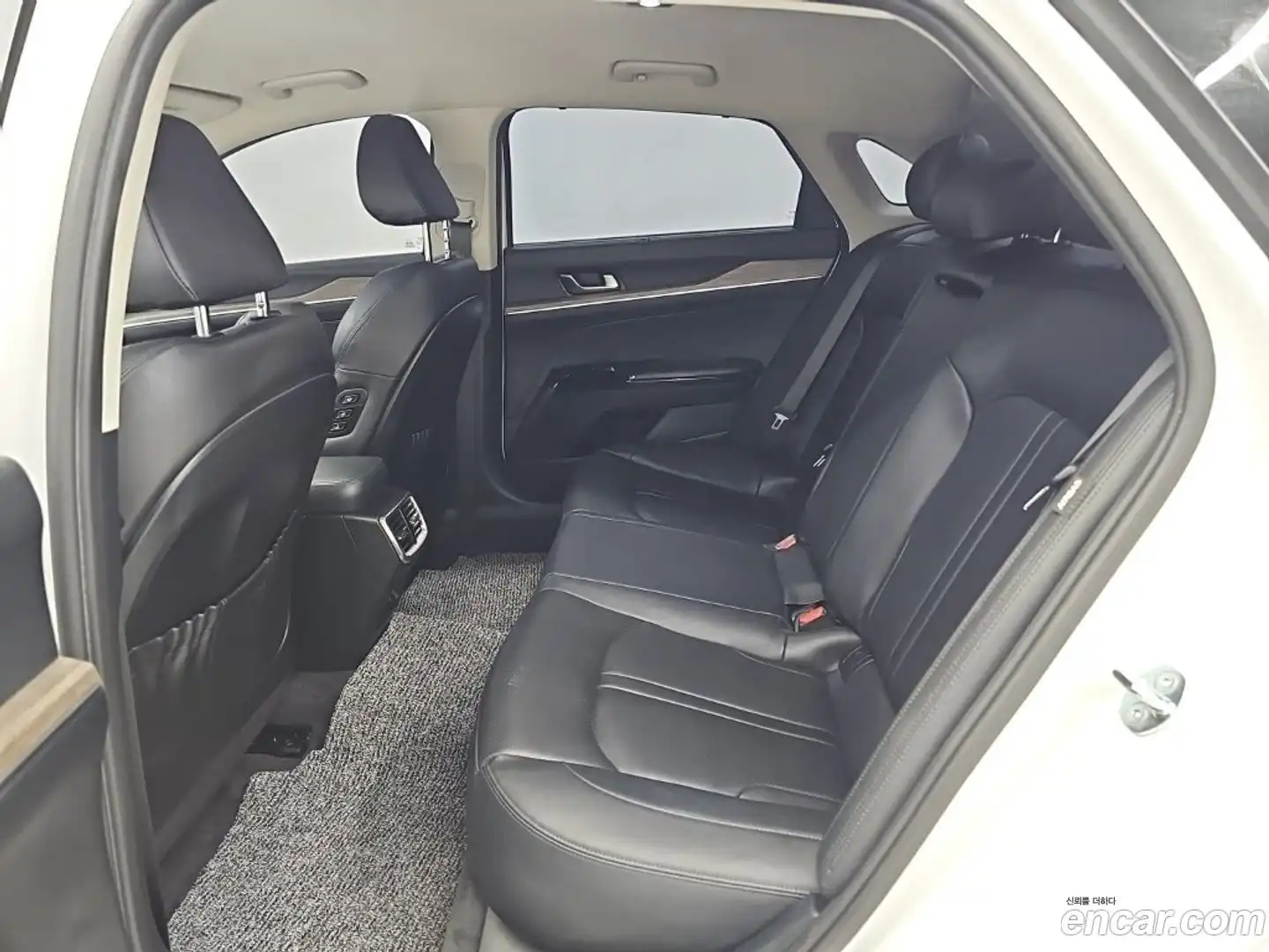 K5 Kia 2023.2-INNER-008