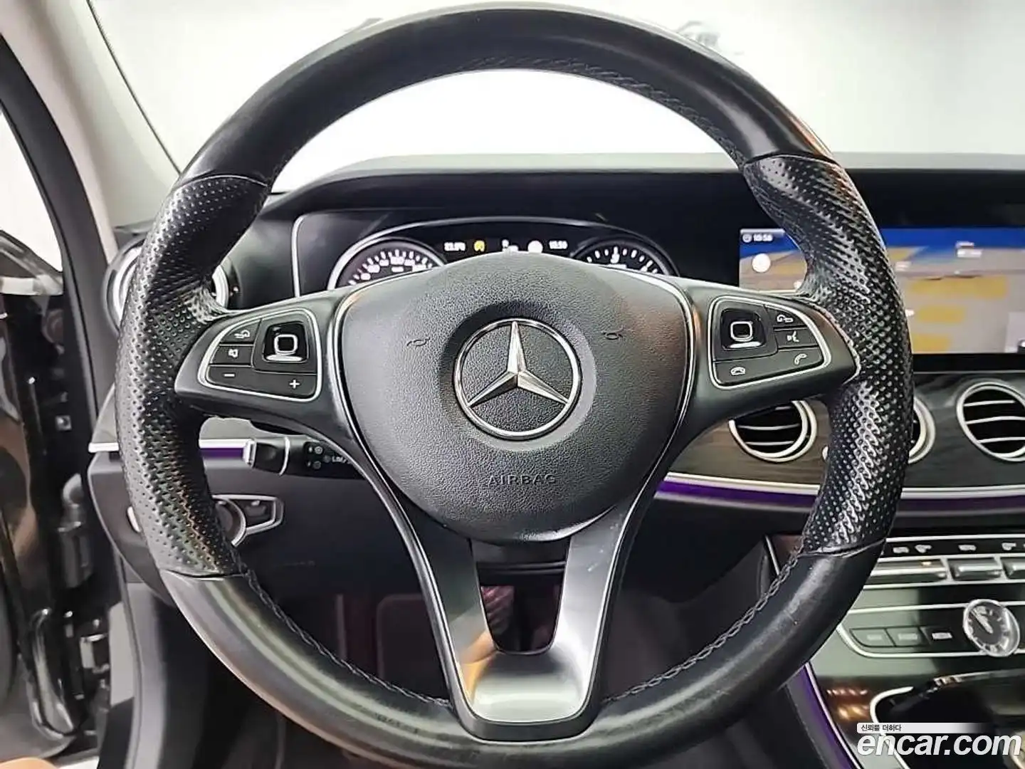 E-Class Mercedes-Benz 2017.3-OUTER-005