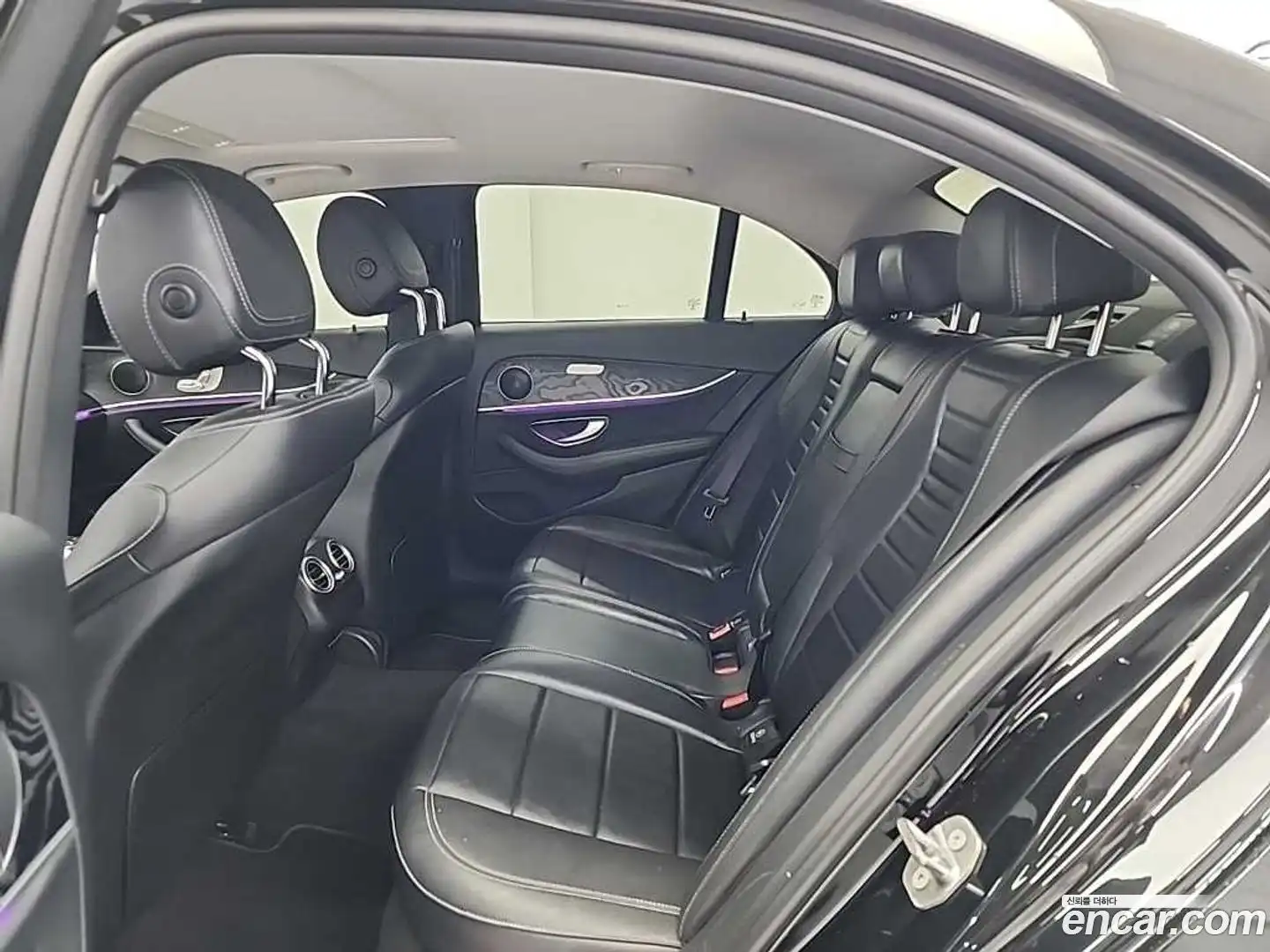 E-Class Mercedes-Benz 2017.3-INNER-007