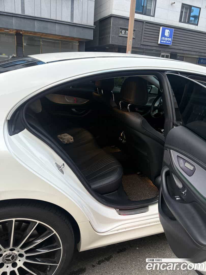 CLS-Class Mercedes-Benz 2018.10-INNER-007