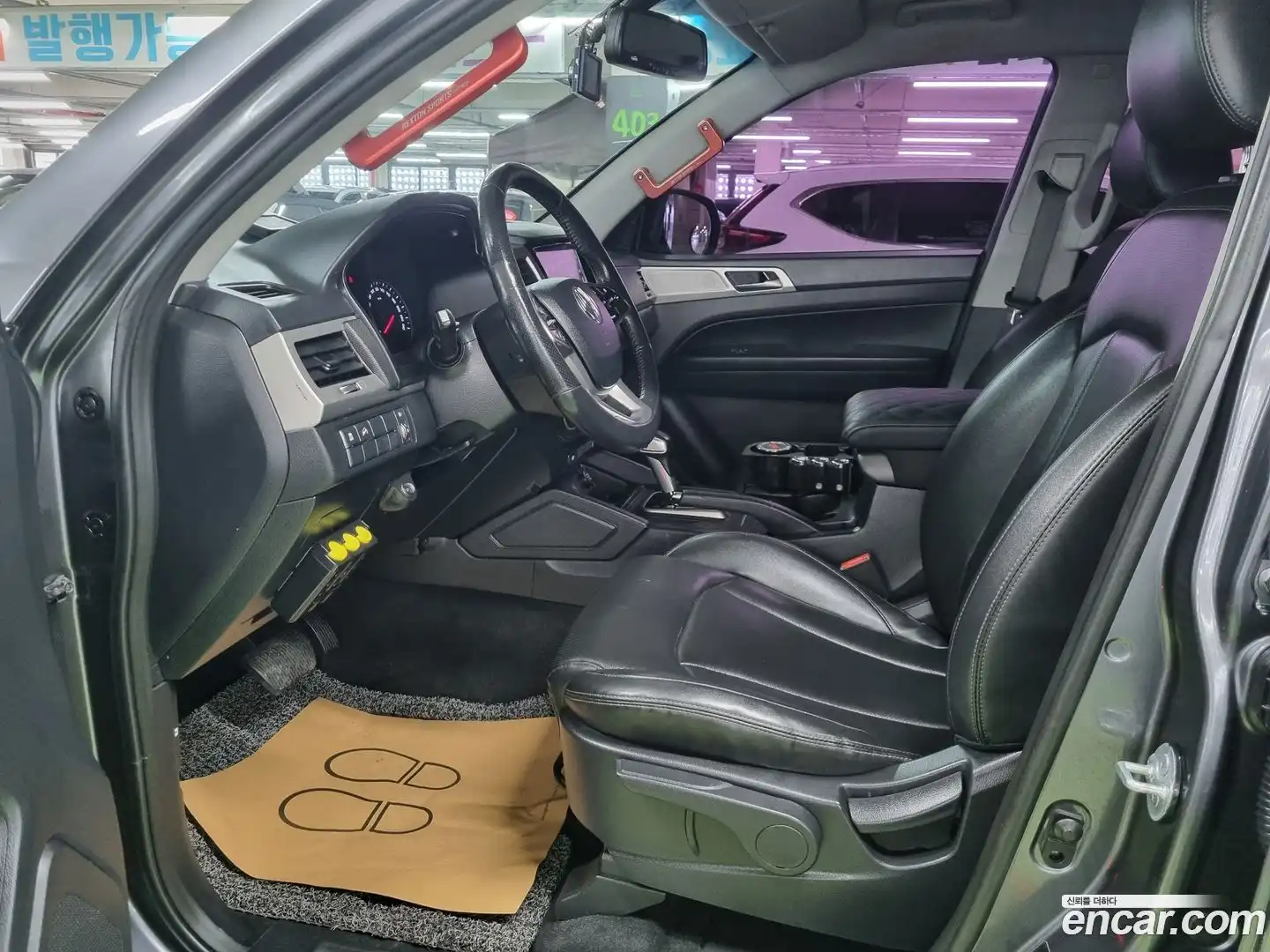 Rexton KG Mobility 2018.4-INNER-007