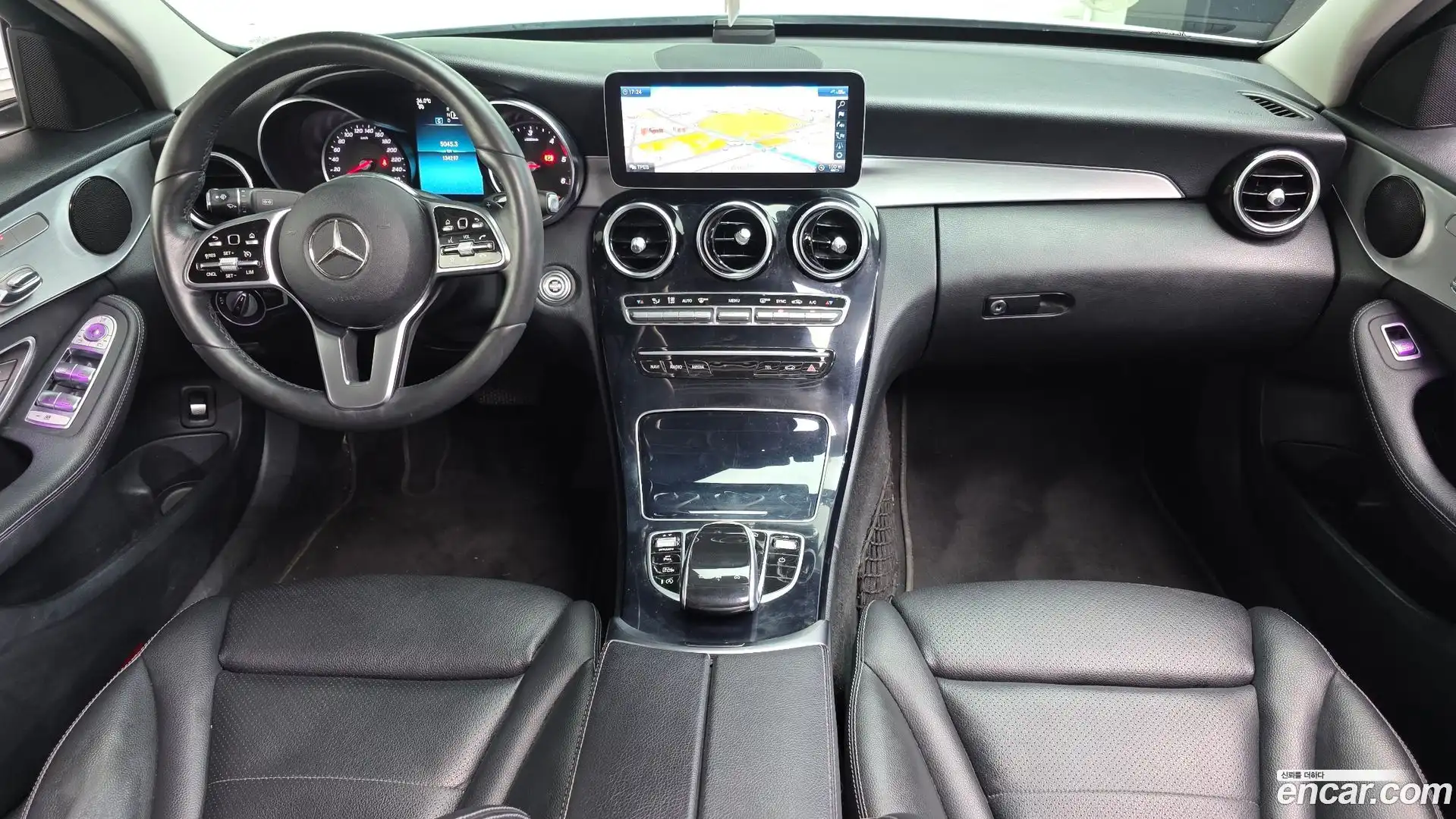 C-Class Mercedes-Benz 2020.2-INNER-007