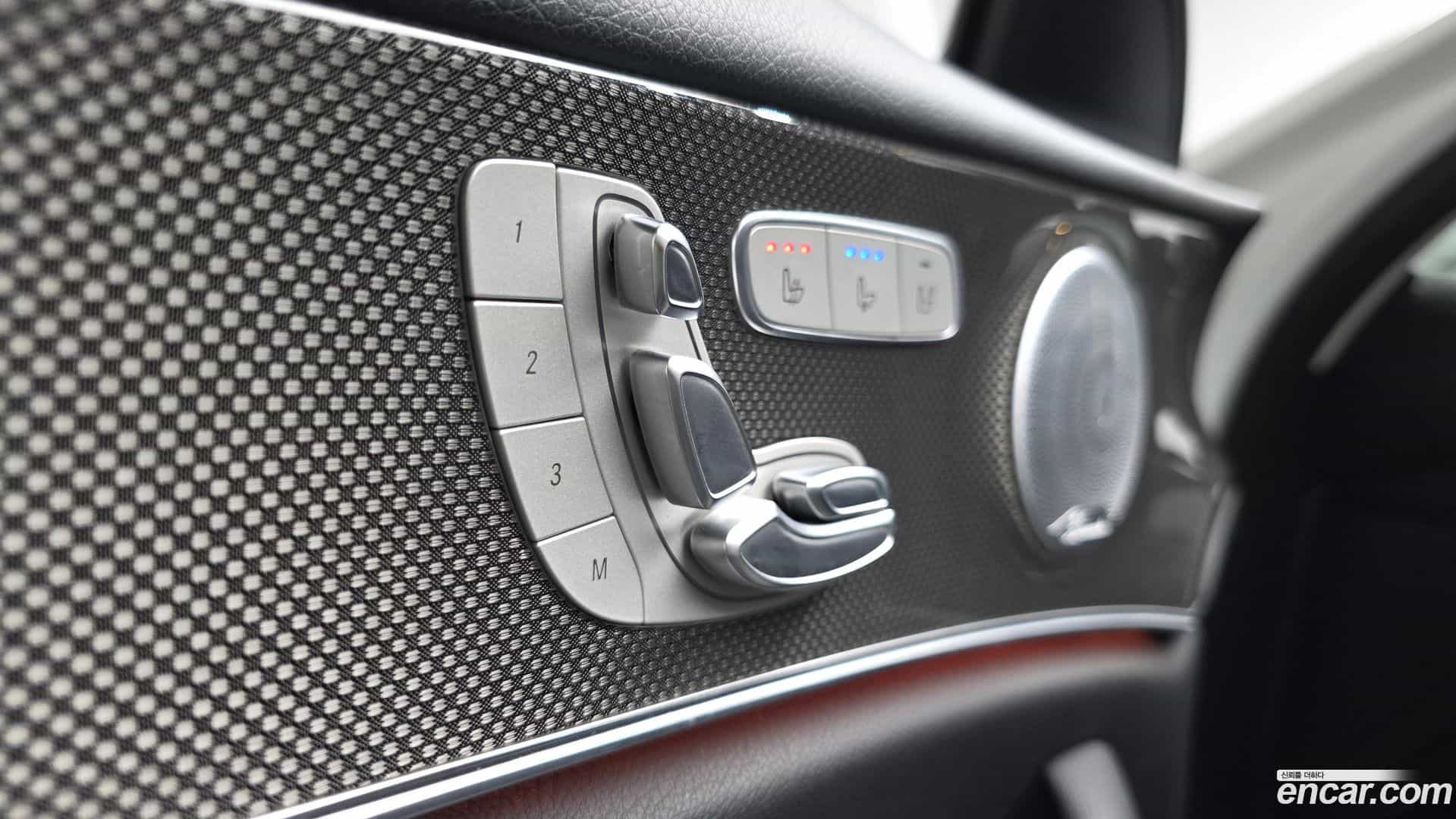 E-Class Mercedes-Benz 2020.3-INNER-009