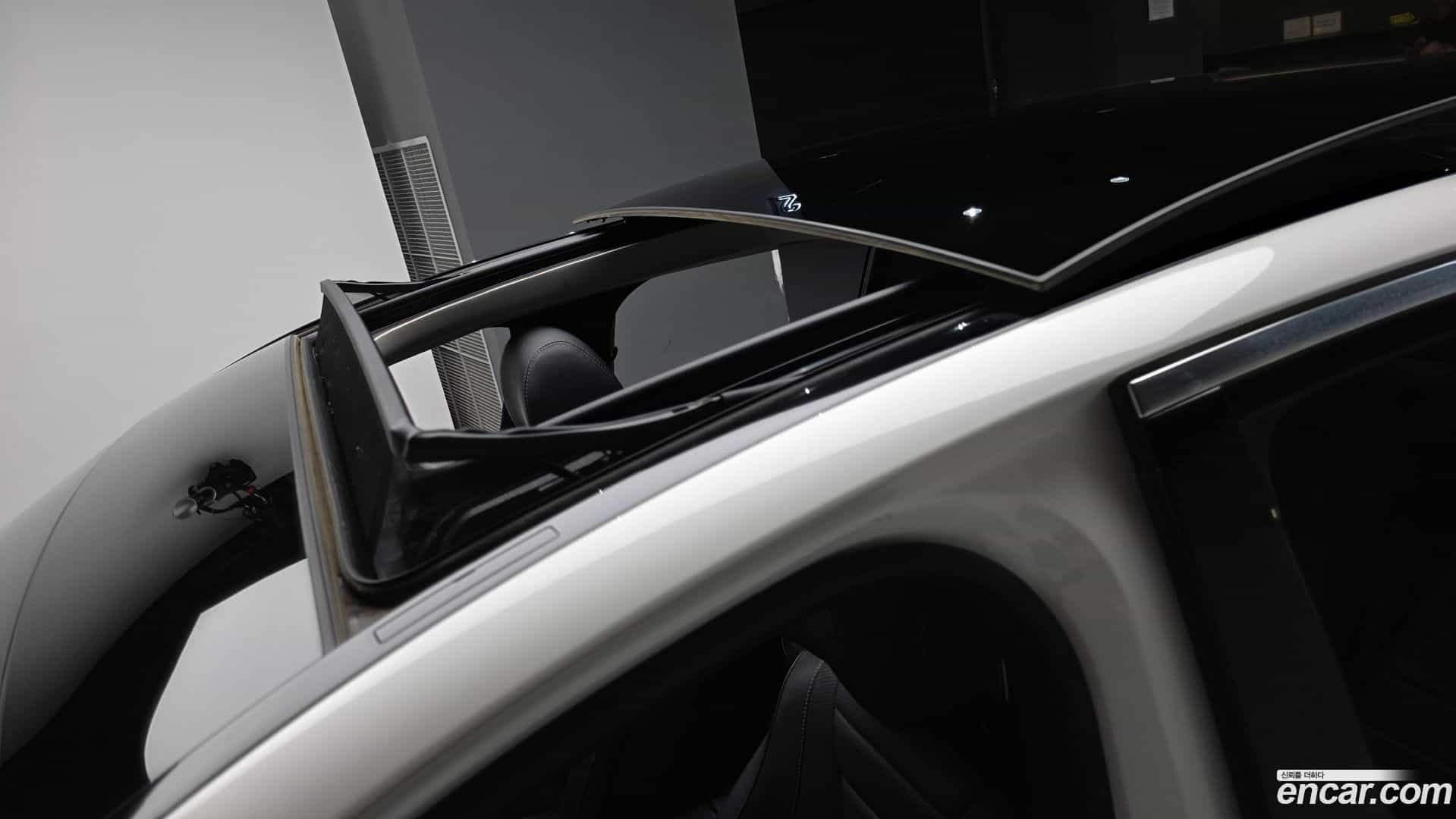 E-Class Mercedes-Benz 2020.3-OPTION-019