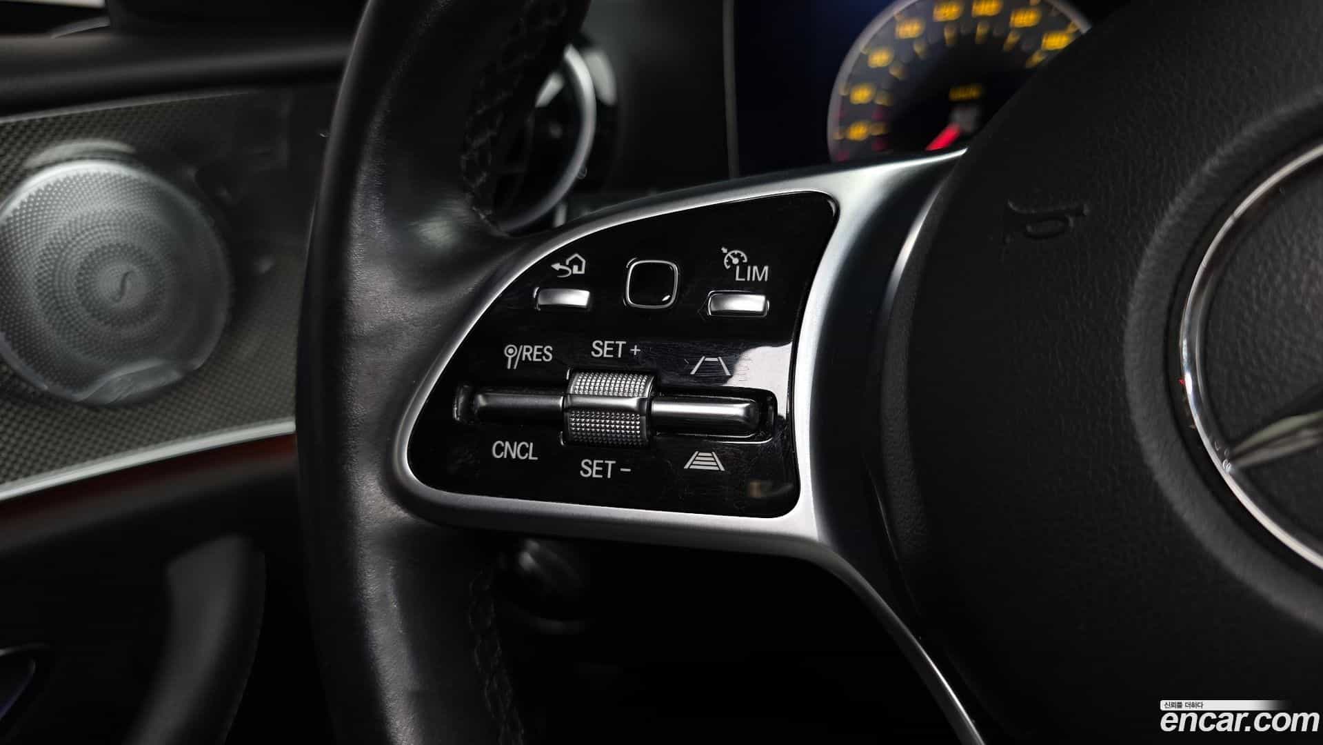 E-Class Mercedes-Benz 2020.3-OPTION-022