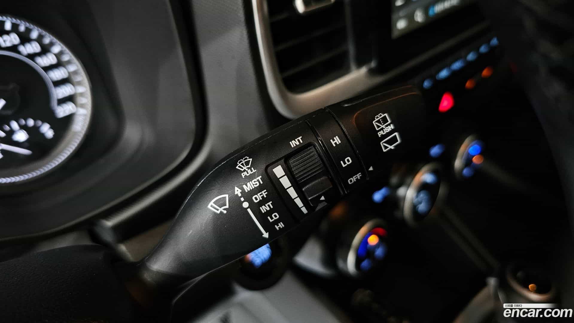 Venue Hyundai 2021.10-OPTION-043
