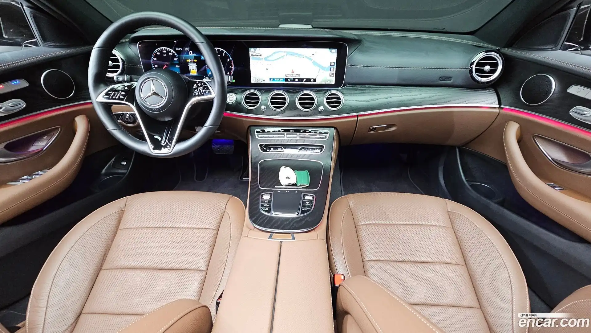 E-Class Mercedes-Benz 2023.9-INNER-007