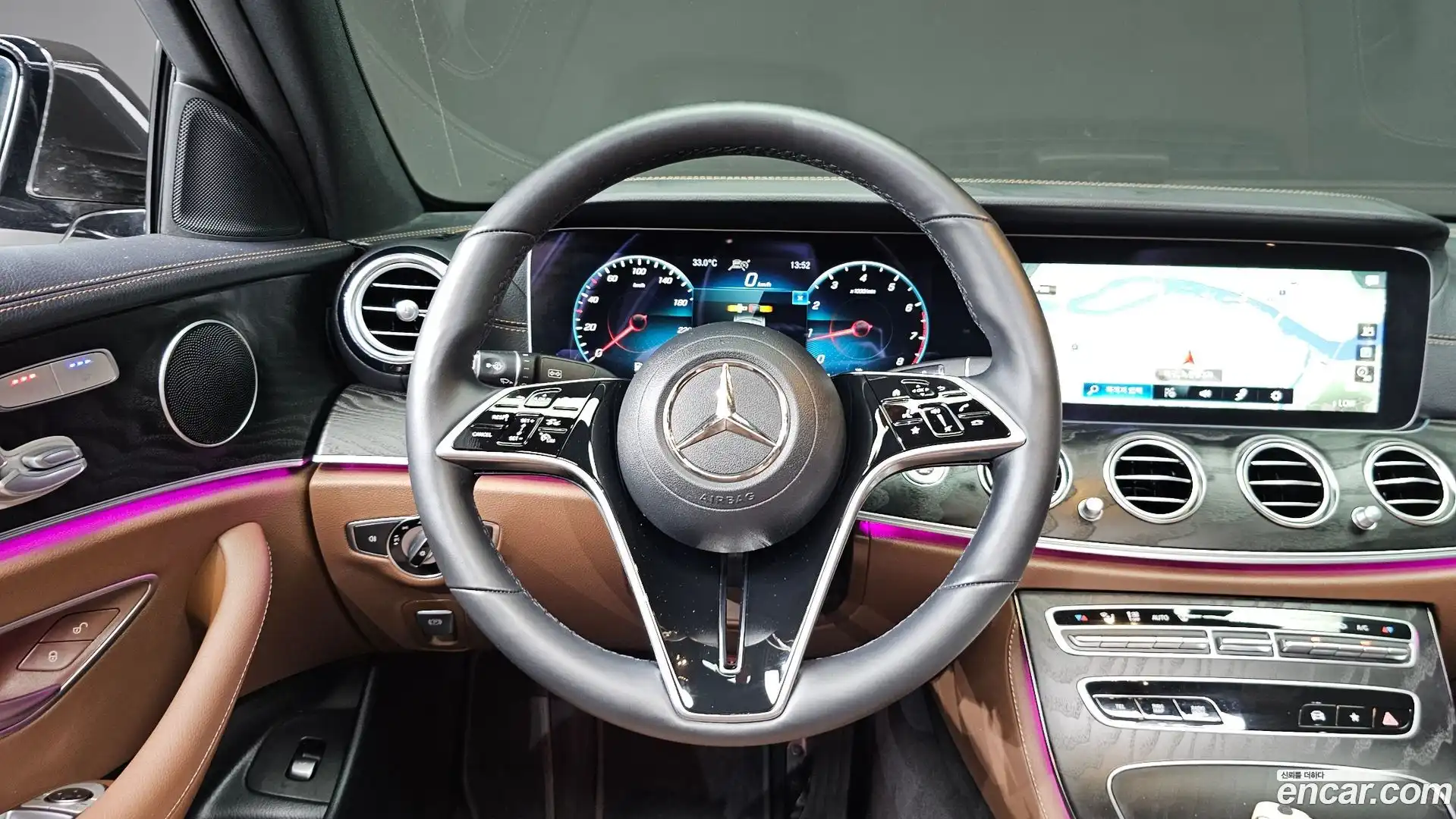 E-Class Mercedes-Benz 2023.9-OPTION-016
