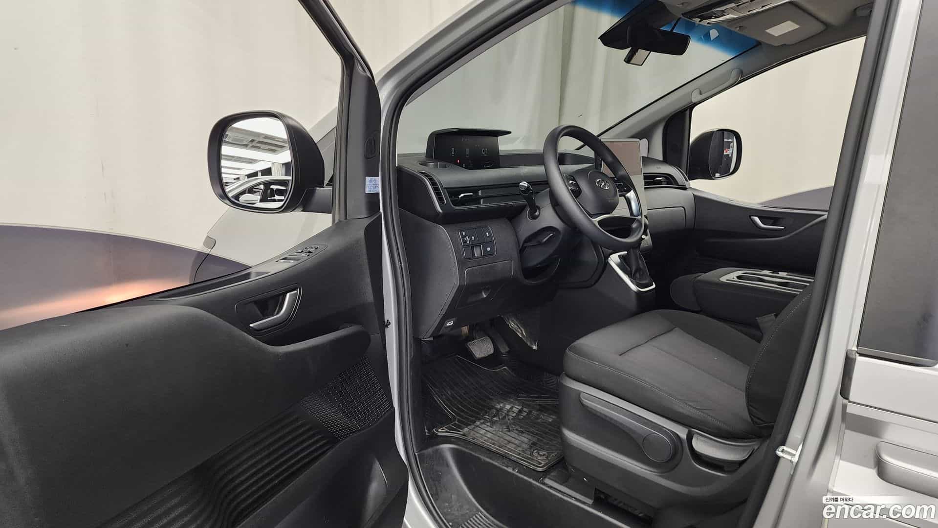Staria Hyundai 2021.5-INNER-010