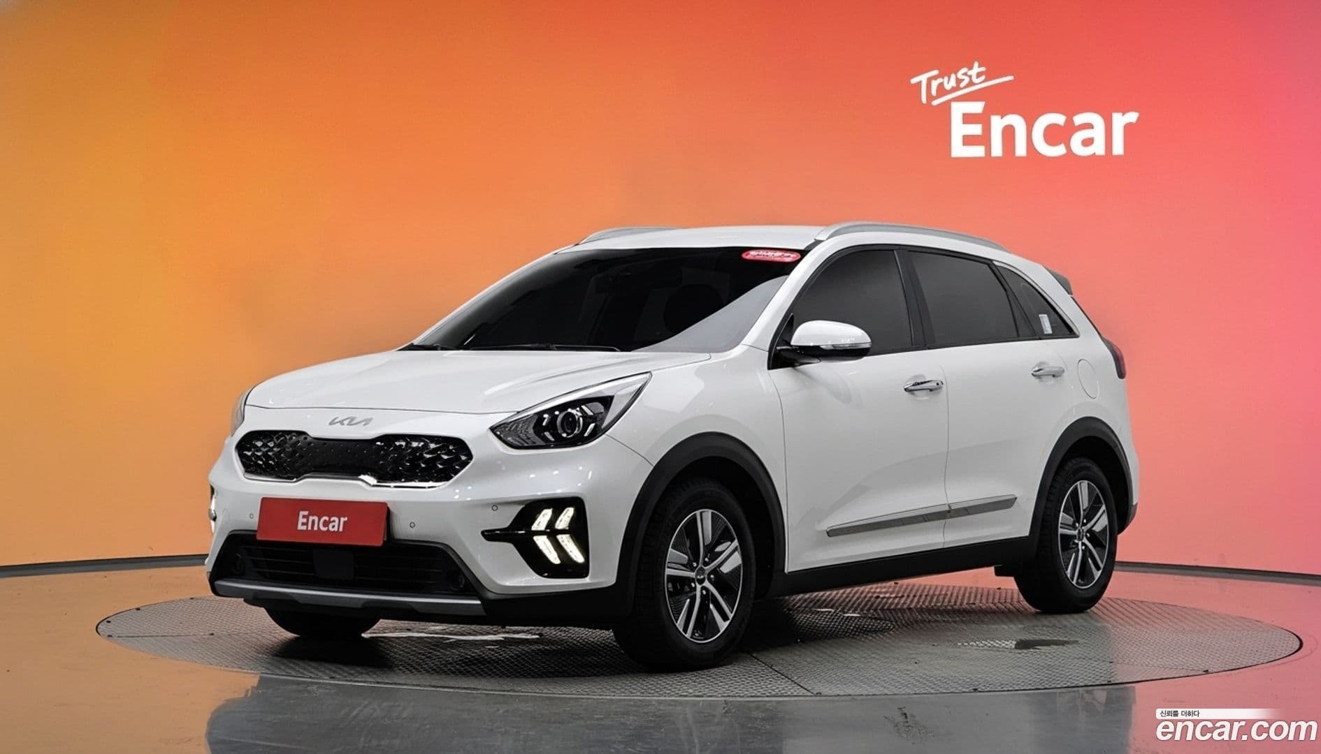 Main__Slider__Photo:Niro Kia 2021.6-0