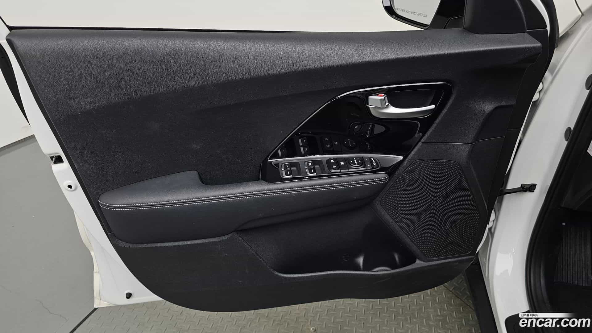 Niro Kia 2021.6-INNER-034