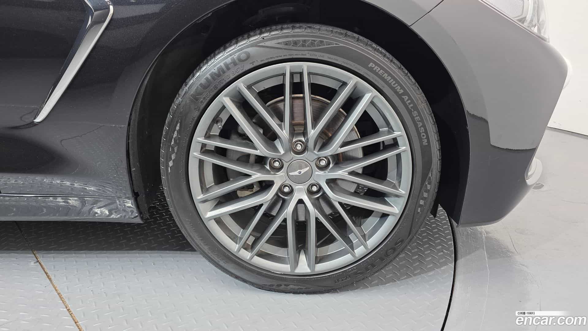 G70 Genesis 2018.1-OUTER-005