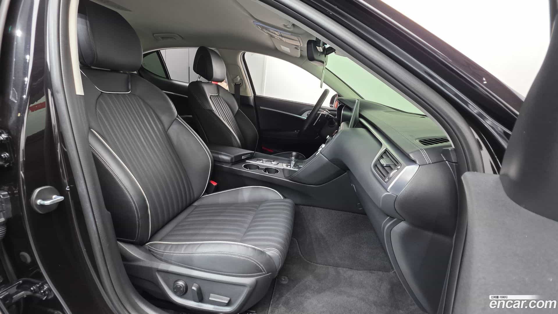 G70 Genesis 2018.1-INNER-010