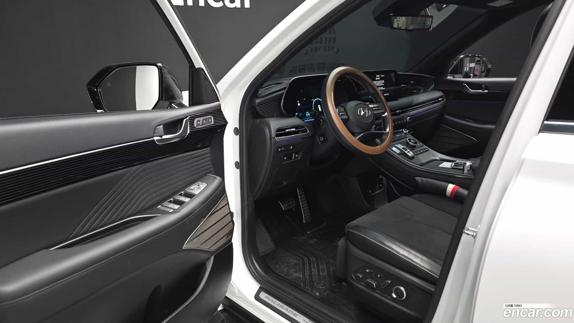 Palisade Hyundai 2023.9-INNER-010