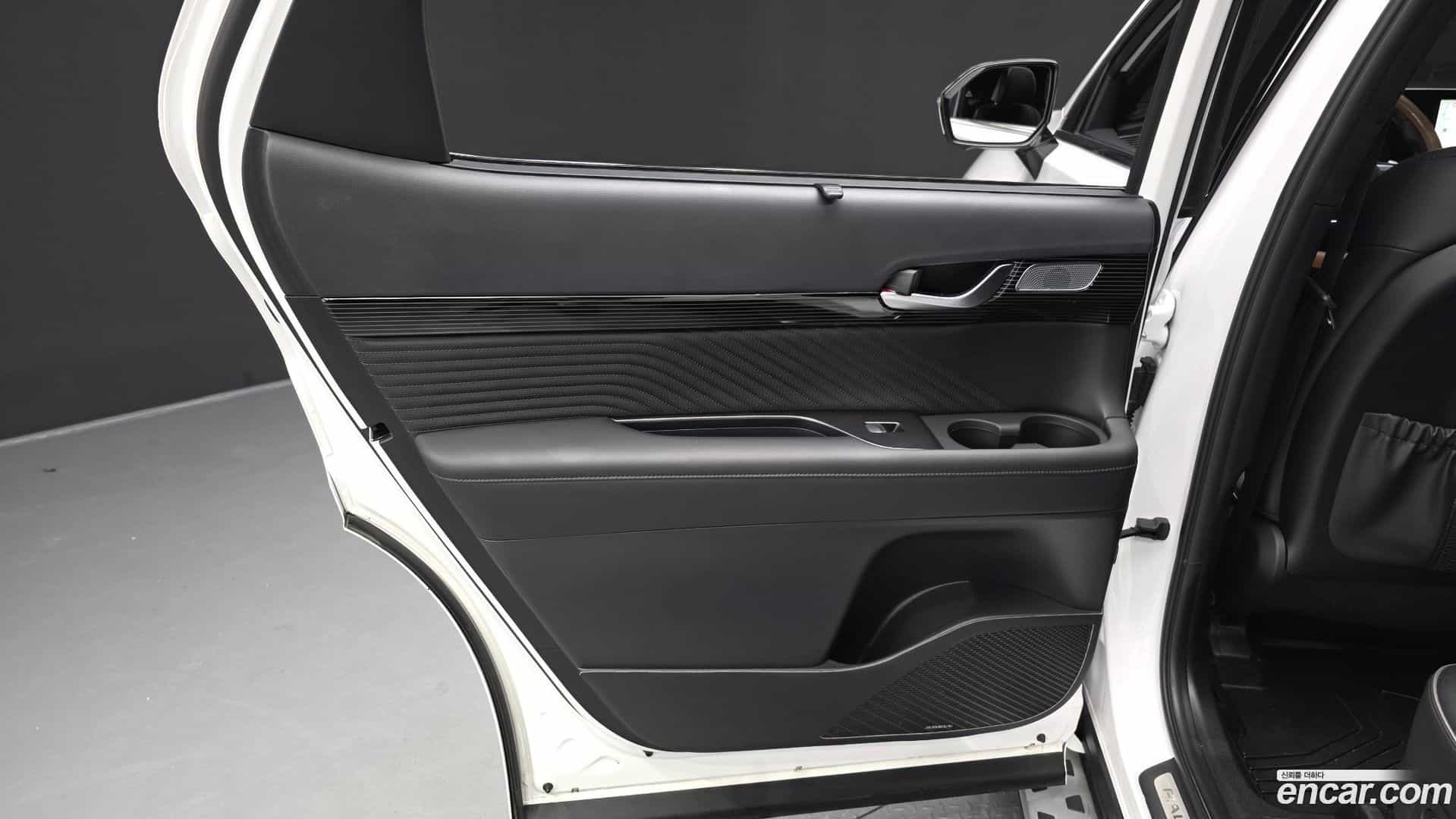 Palisade Hyundai 2023.9-INNER-035