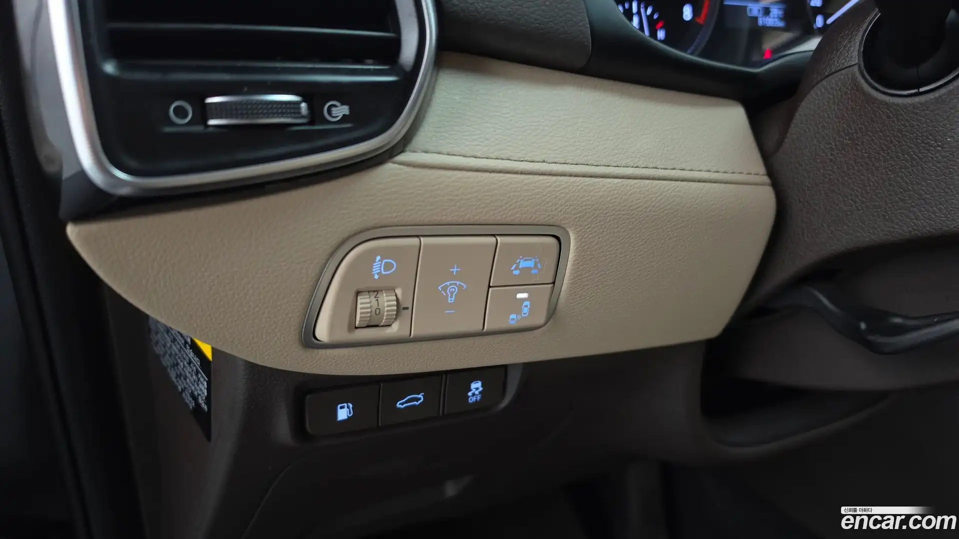 Grandeur Hyundai 2017.1-OPTION-023