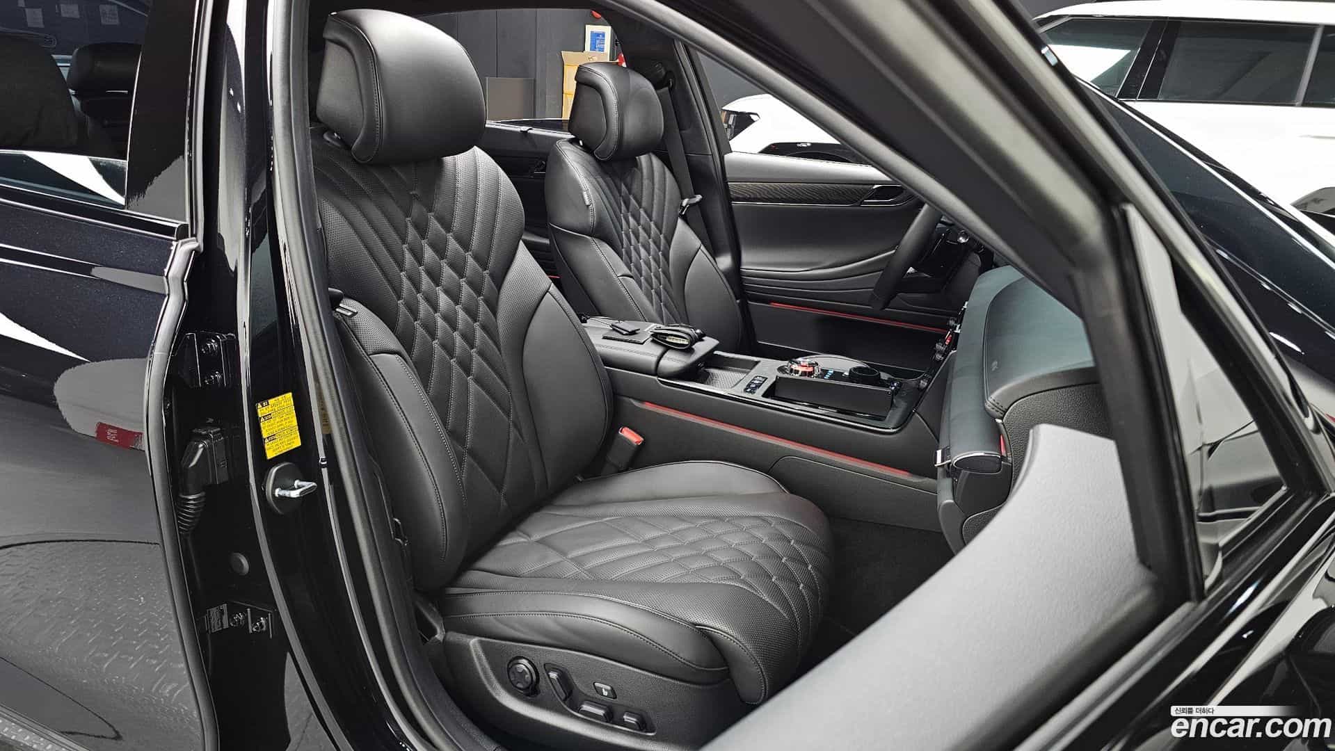G80 Genesis 2025.10-INNER-010
