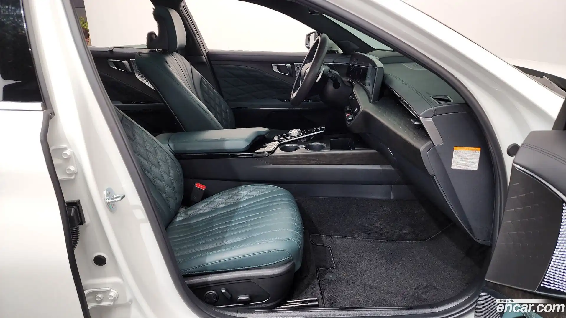 K8 Kia 2023.10-INNER-036