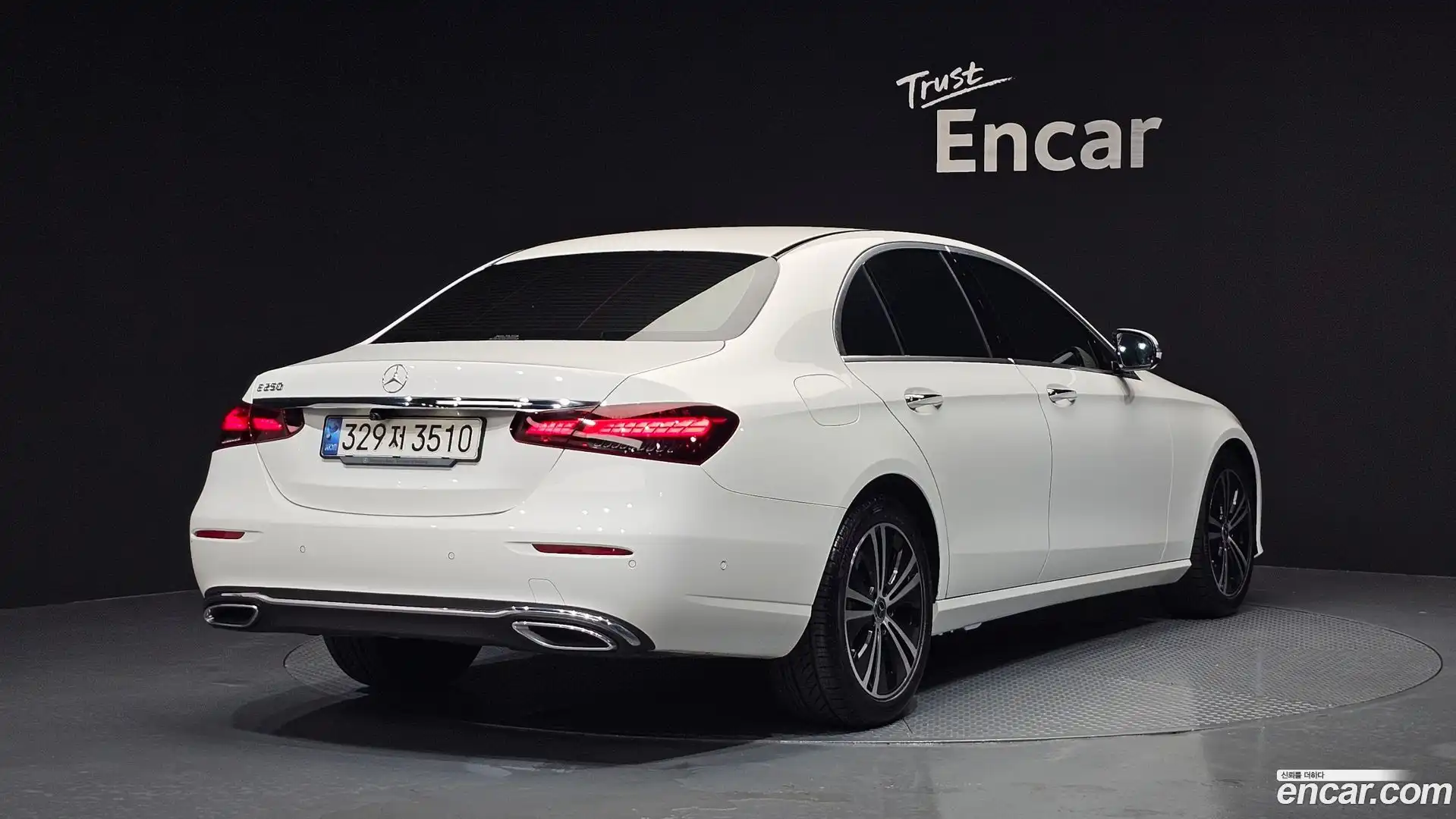 E-Class Mercedes-Benz 2020.11-OUTER-002